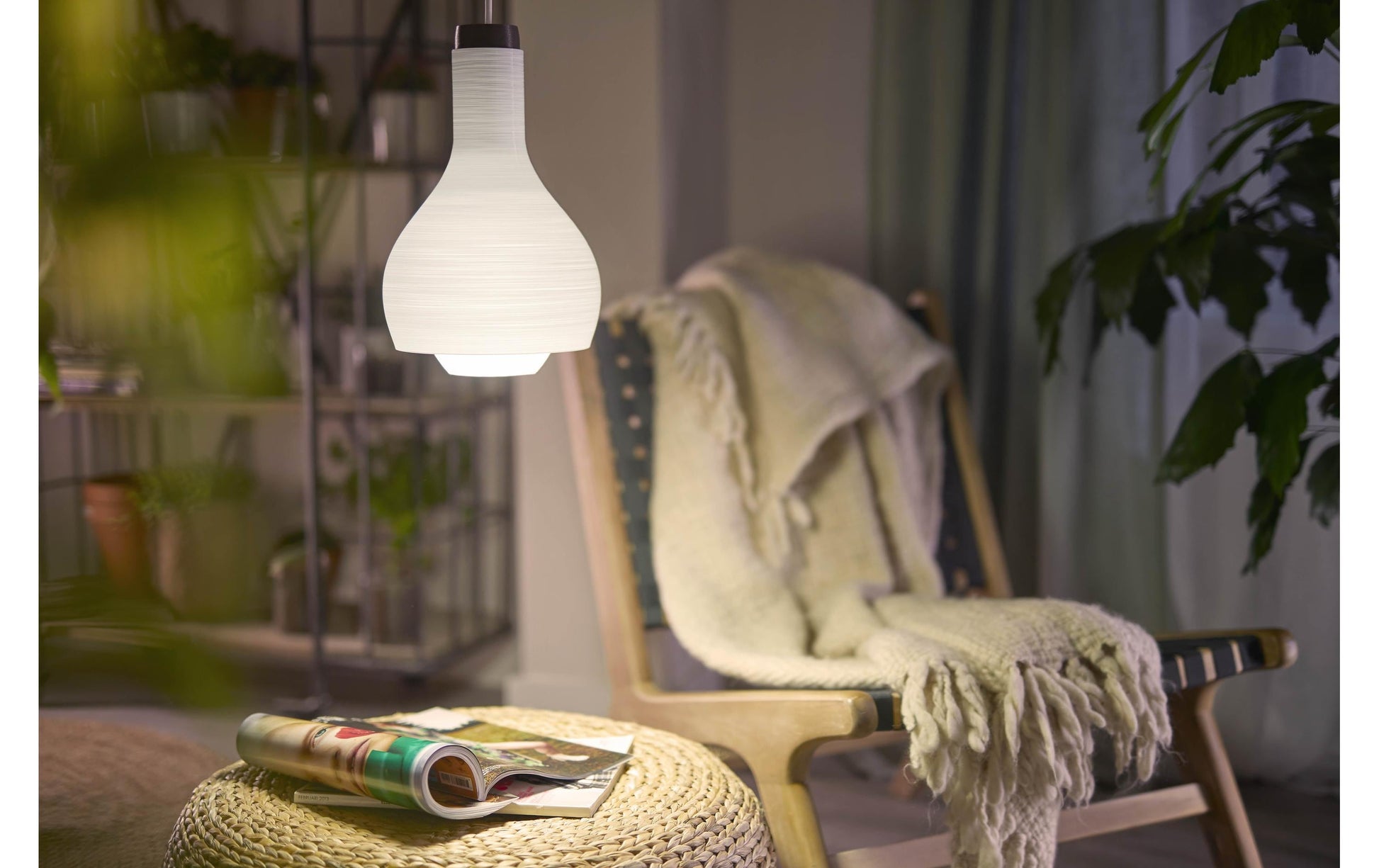 Philips by Signify Philips LED-Leuchtmittel E27 Globus (G95) – 840 lm, 4 W, Warmweiss 2700 K – Transparent, Glas – 1 Stk.