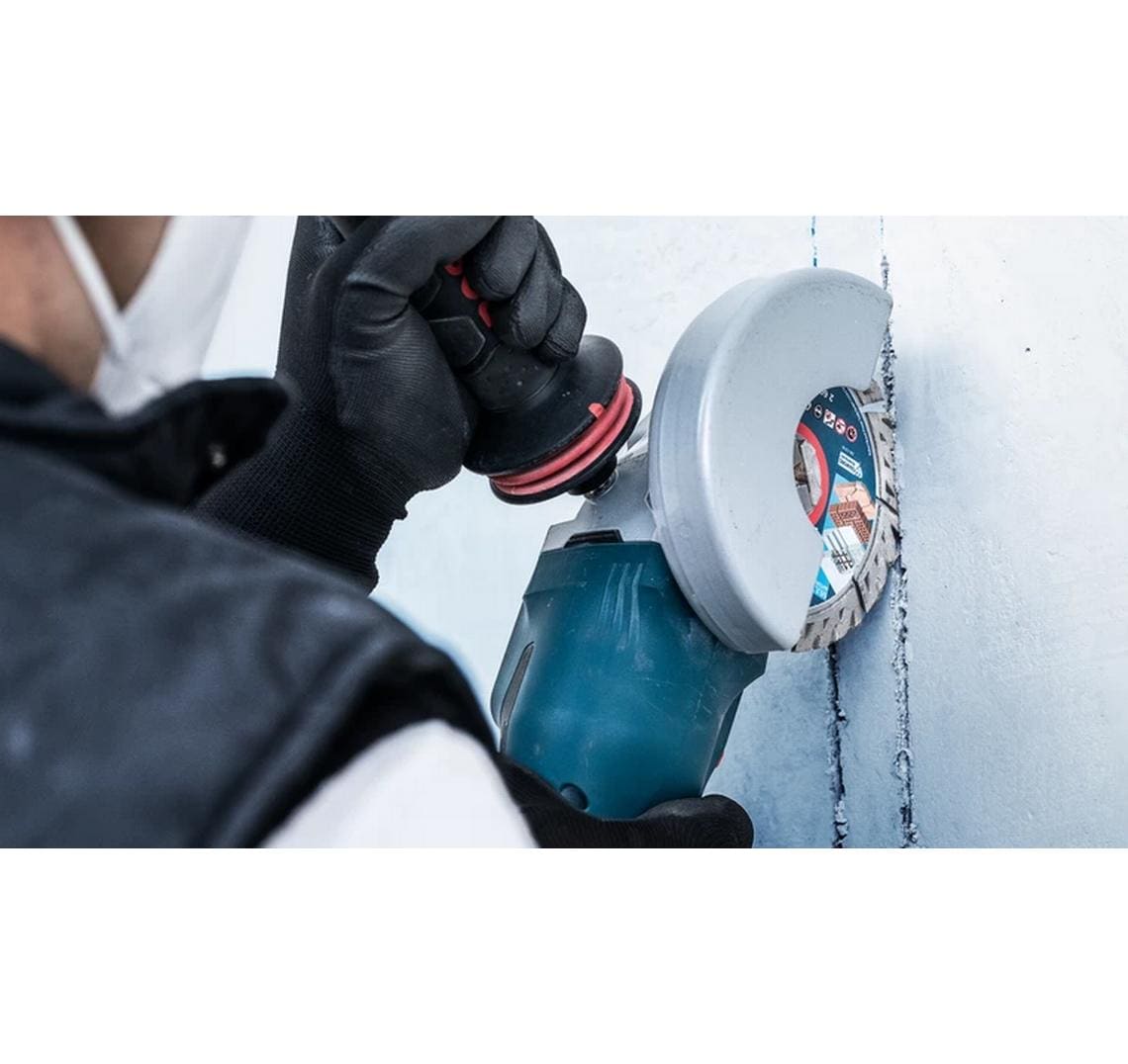 Bosch Professionelle EXPERT MultiMaterial Diamanttrennscheibe 125 × 22,2 × 2,2 mm – für Mauerwerk & Beton – 1 St