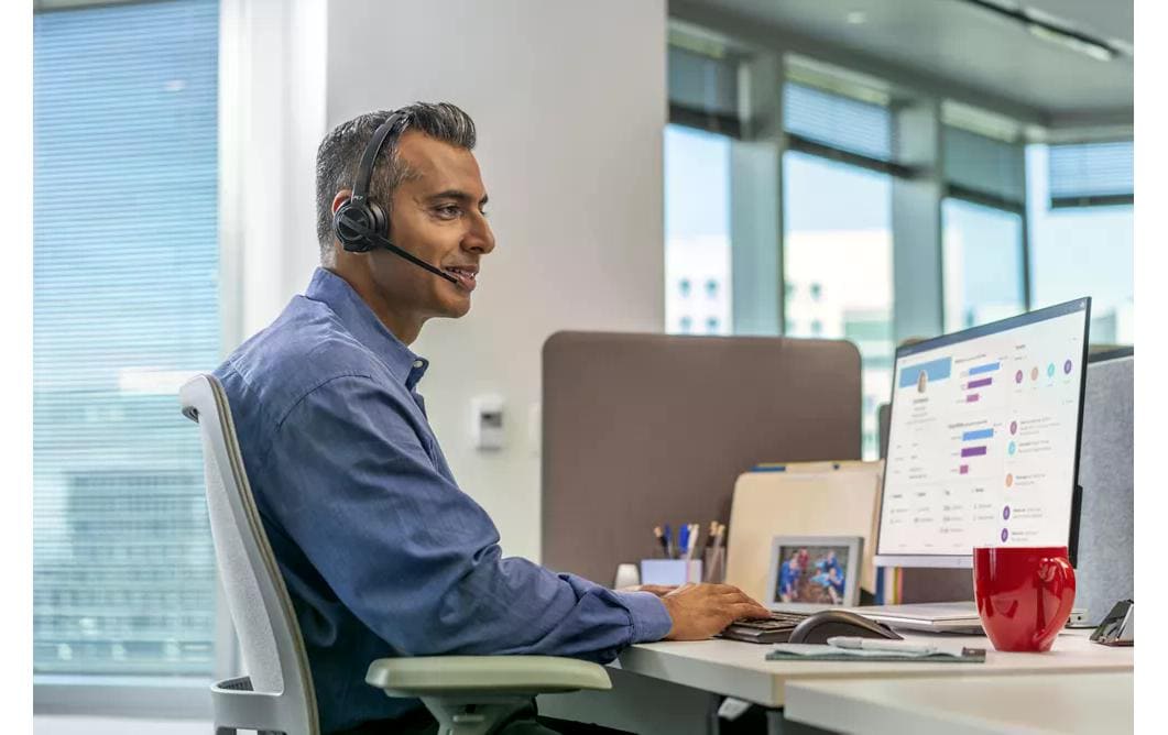 Poly Savi 8420 Office – Duo Headset On-Ear – DECT, Bluetooth 5.2, ANC, Boom-Mikrofon – Schwarz – bis 13 h