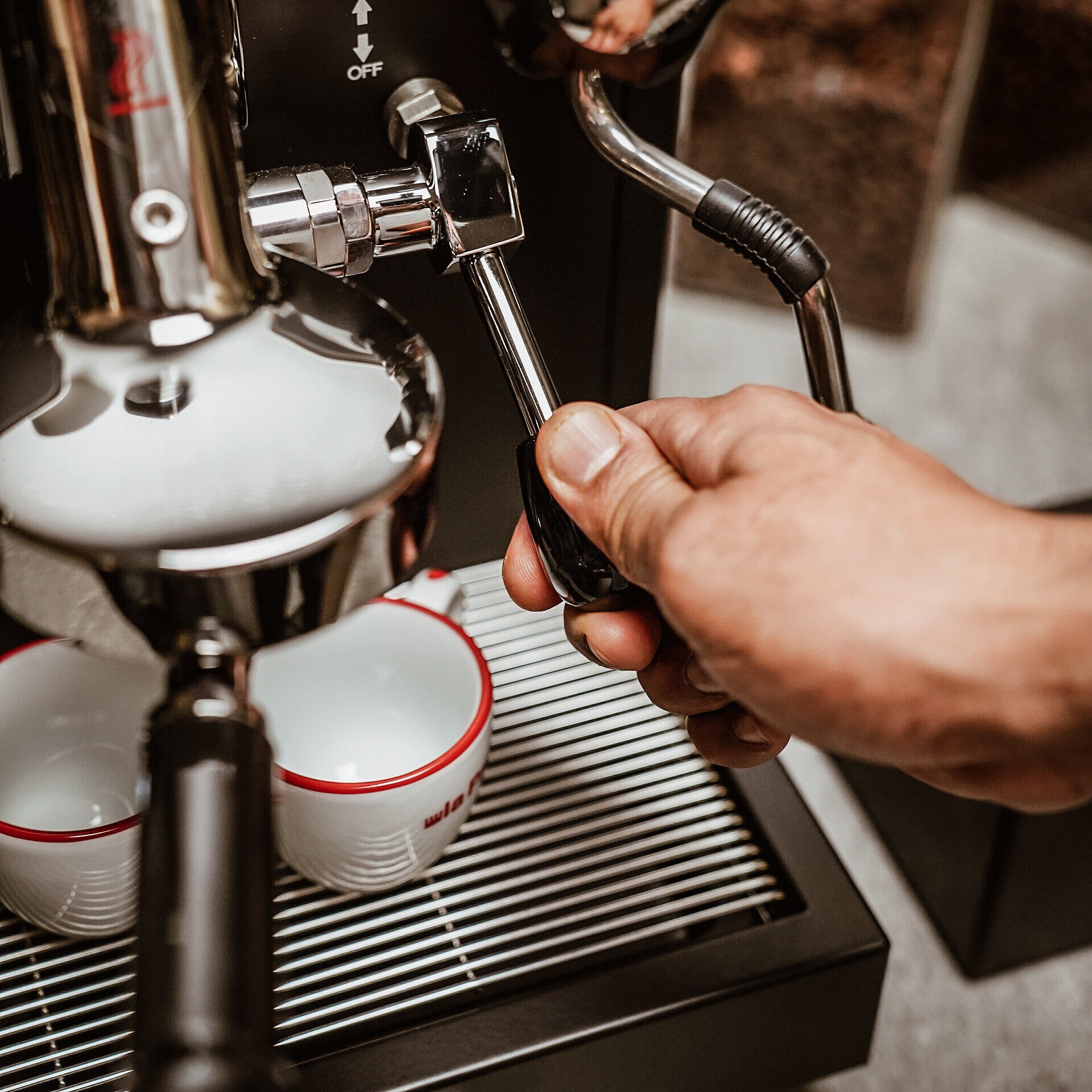 La Pavoni LPSCCB01EU Espressomaschine (Siebträger) – 15 bar, 2,9 l, Milchaufschäumer, 29,5 × 37 × 43 cm