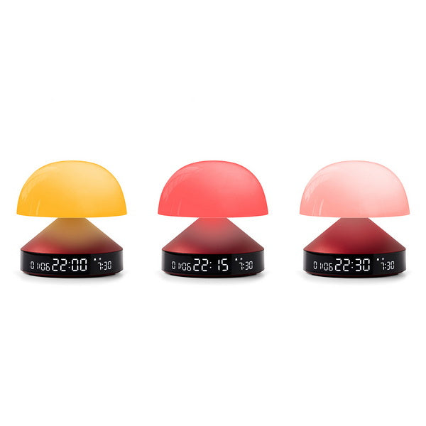 LEXON Lichtwecker Mina Sunrise – digital – 11 × 11 × 11 cm, weinrot, USB-Ladeport, Wecklicht