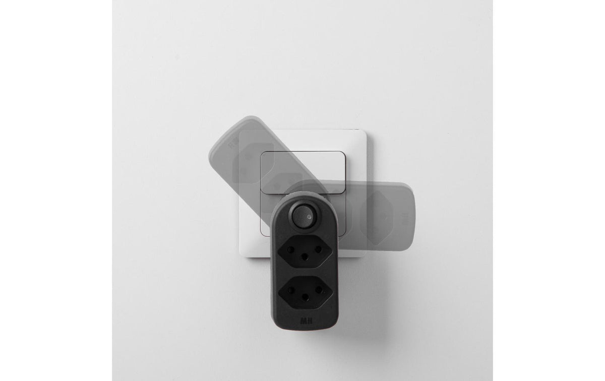Max Hauri AG Max Hauri ADAPT Abzweigstecker – T12 zu 2× T13, beleuchteter Schalter drehbar 320° – Weiss
