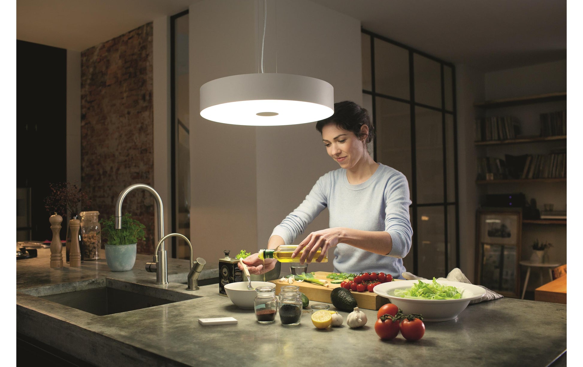 Philips by Signify Philips Hue Pendelleuchte Fair – 2750 lm, 25 W, 2200–6500 K, dimmbar, Bluetooth, für Hue Bridge, weiss
