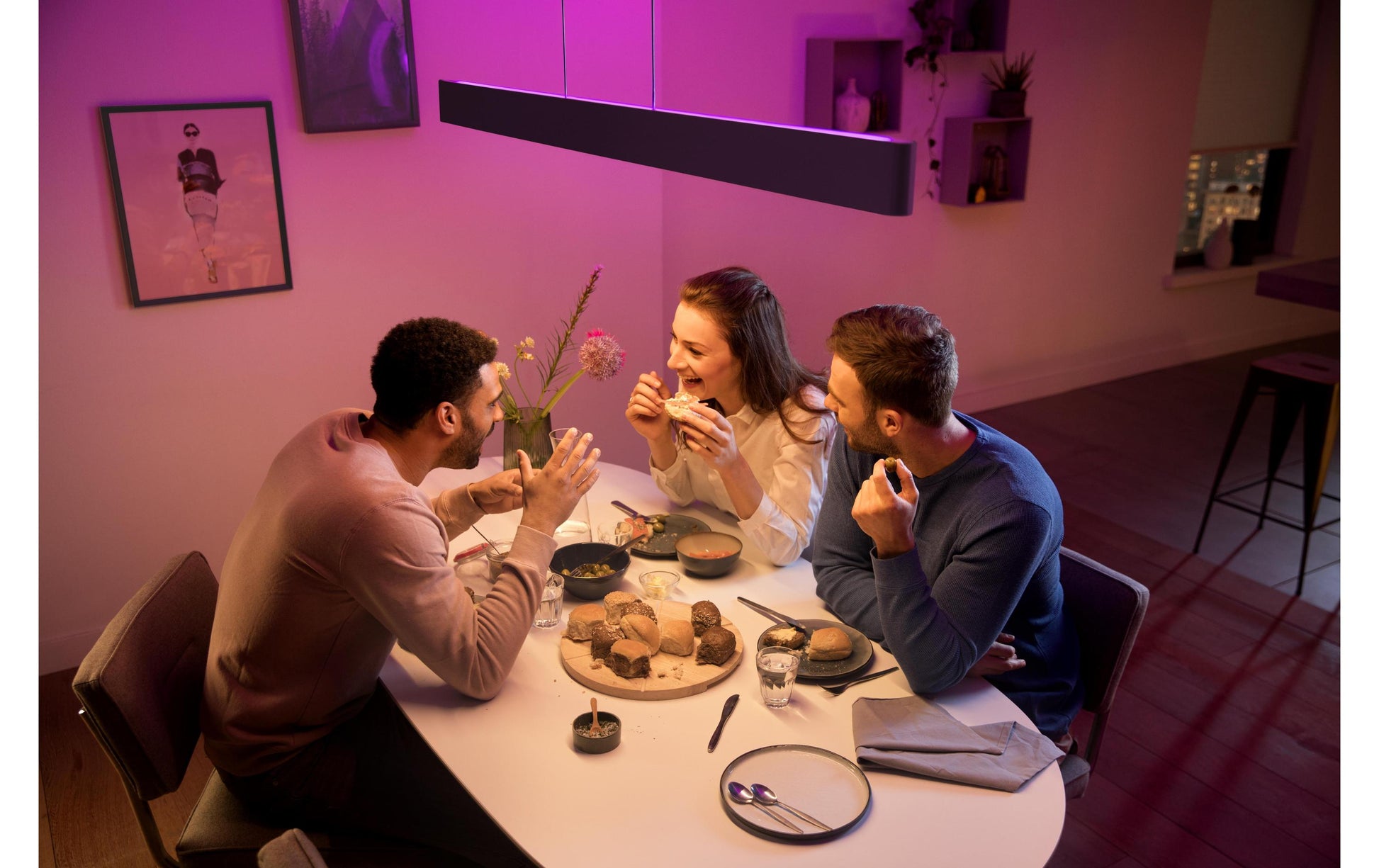 Philips by Signify Philips Hue Hängeleuchte Ensis – LED 79 W, 5500 lm, 2000–6500 K, dimmbar, ZigBee/Bluetooth – Schwarz