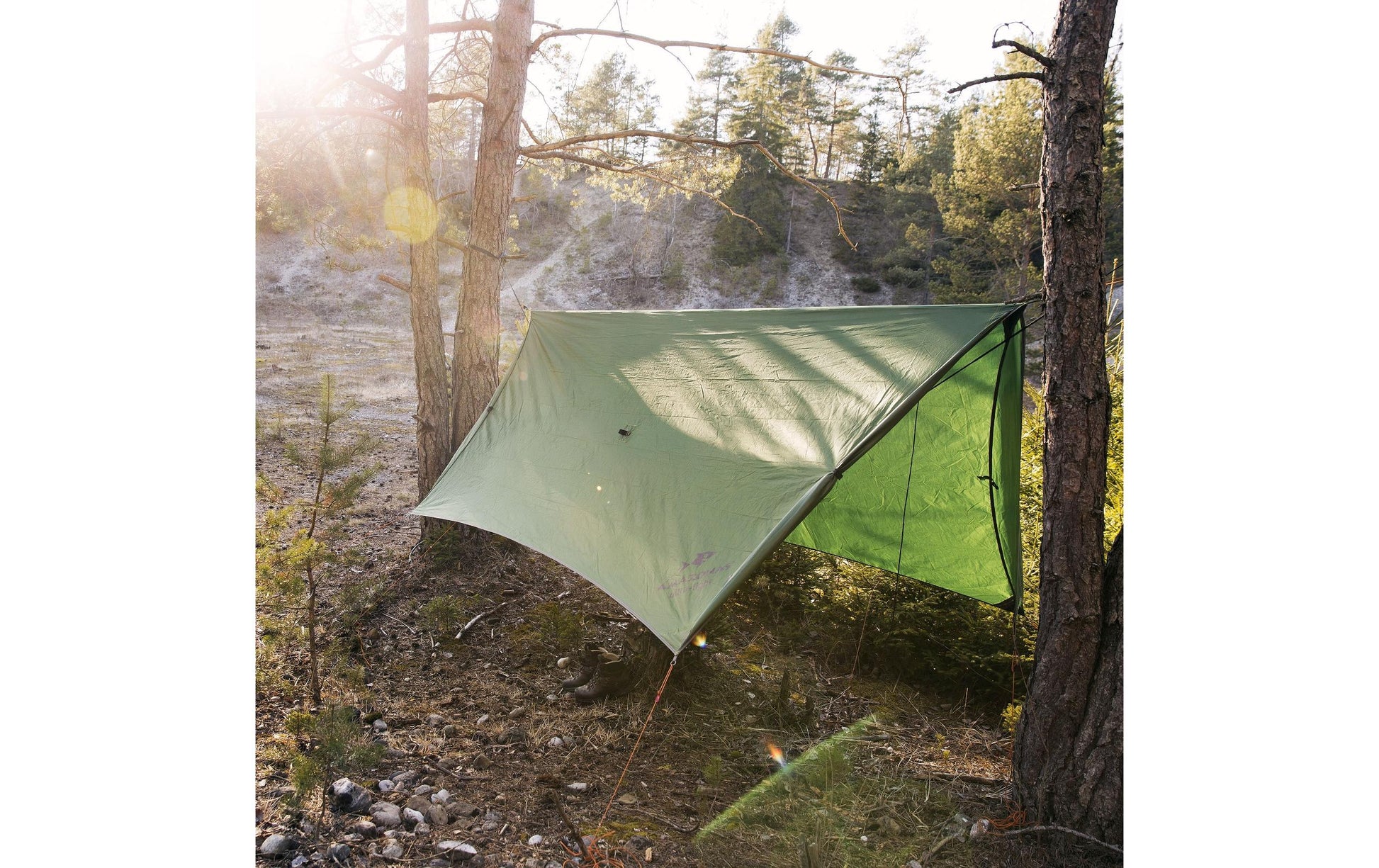 AMAZONAS Hängematte (hängend) – faltbar, Wassersäule 3'000 mm – für 1 Person, 140 × 320 cm – dunkelgrün