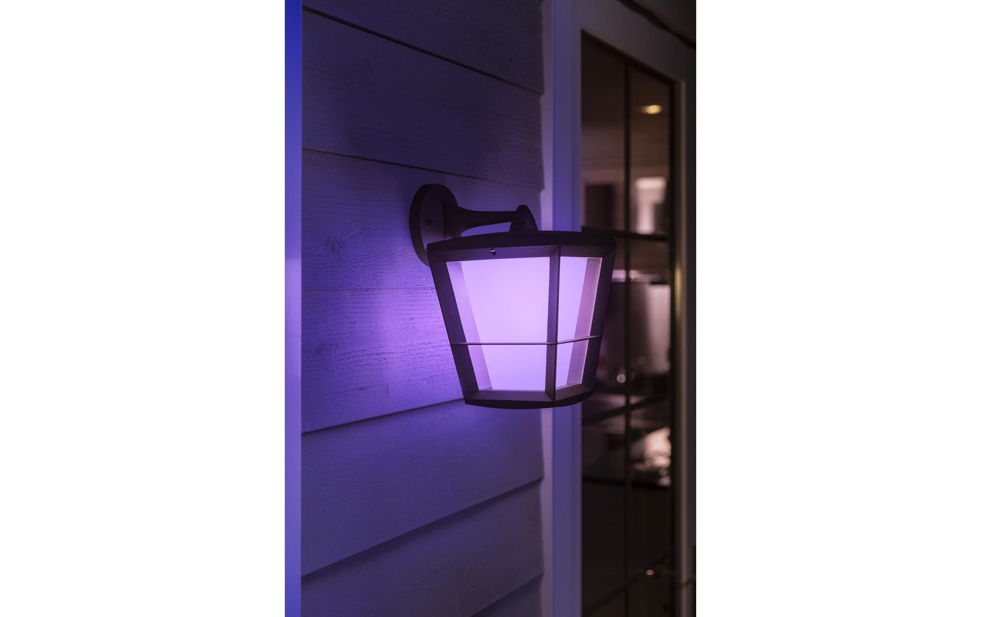 Philips by Signify Philips Hue Aussenwandleuchte – 31,2 cm – 1150 lm, 15 W – Warmweiss, 2000–6500 K – IP44 – Netzbetrieb – Zigbee
