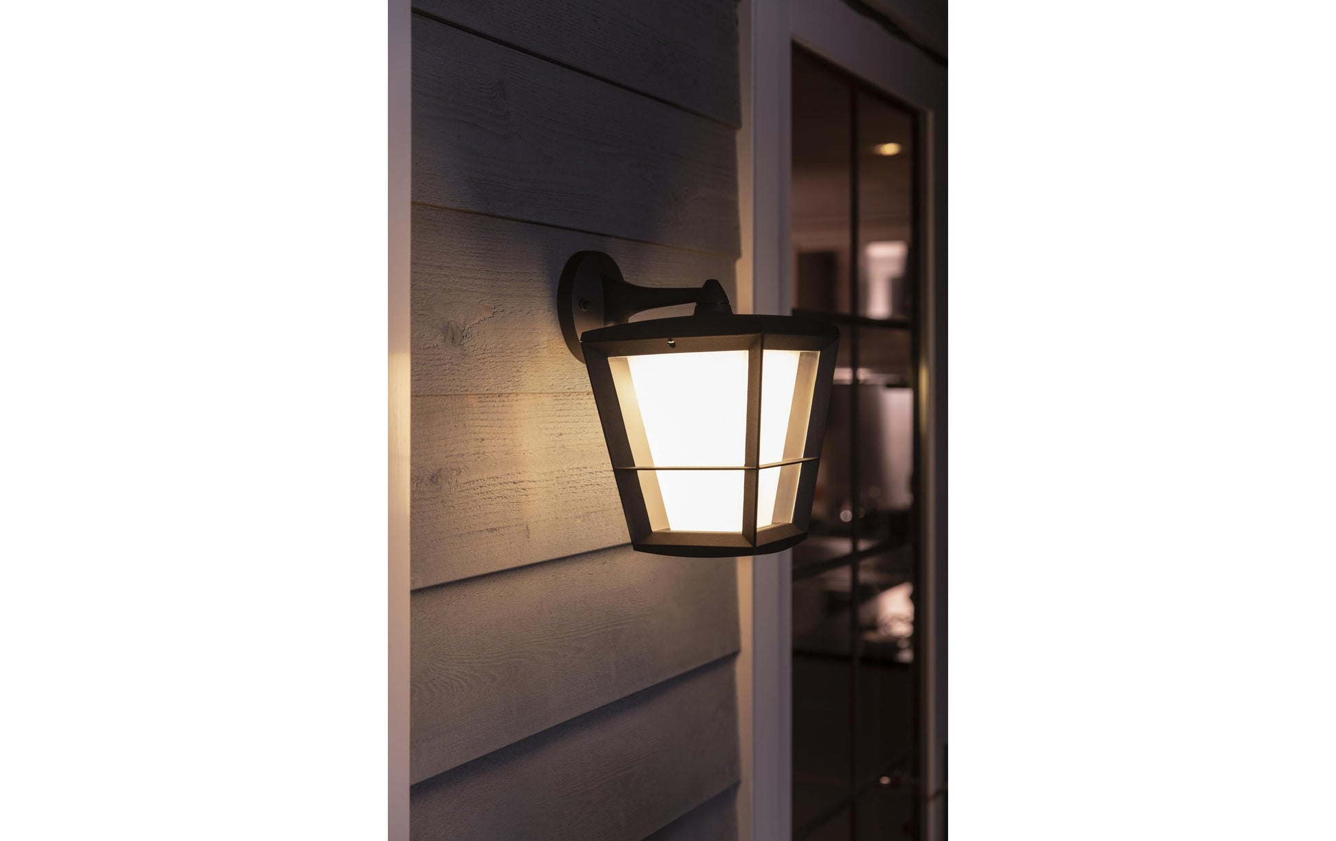 Philips by Signify Philips Hue Aussenwandleuchte – 31,2 cm – 1150 lm, 15 W – Warmweiss, 2000–6500 K – IP44 – Netzbetrieb – Zigbee