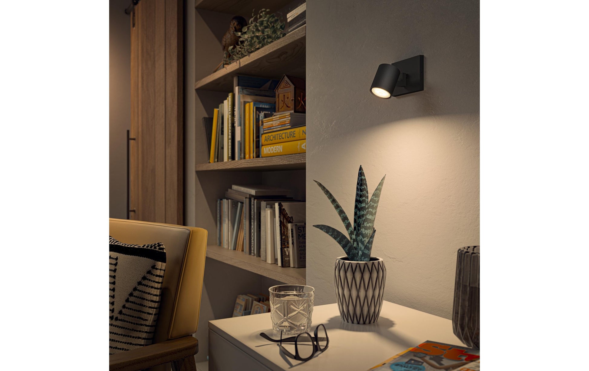 Philips Hue Spot LED – Bluetooth, für Amazon Alexa & Google Assistant, dimmbar – 2200–6500 K – 350 lm – GU10