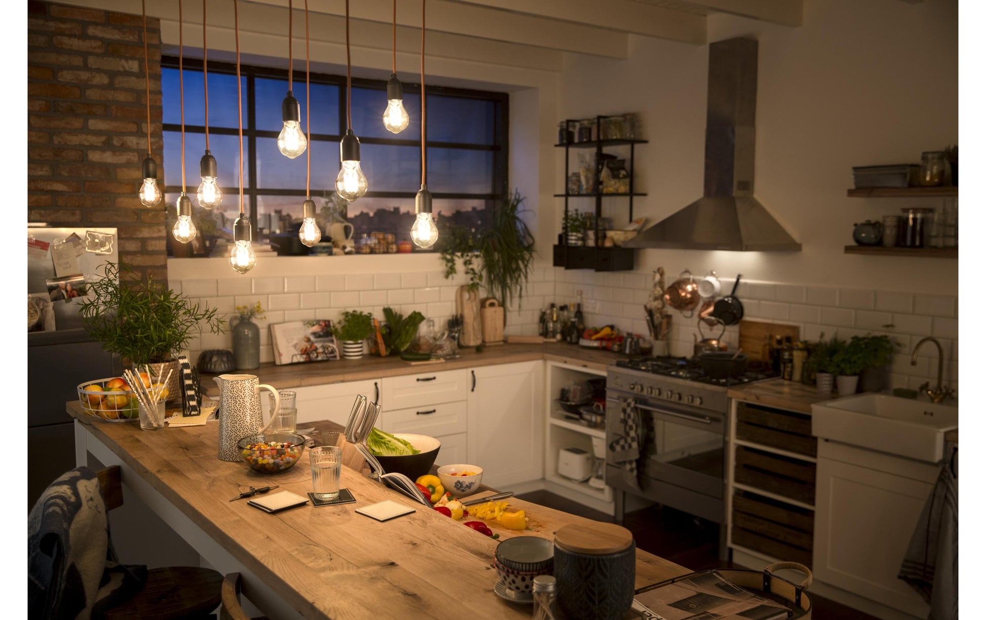 Philips by Signify Philips LED-Leuchtmittel E27 P45 – 806 lm, 5,9 W, Warmweiss 2200–2700 K, dimmbar – 1 Stk., Transparent, Glas