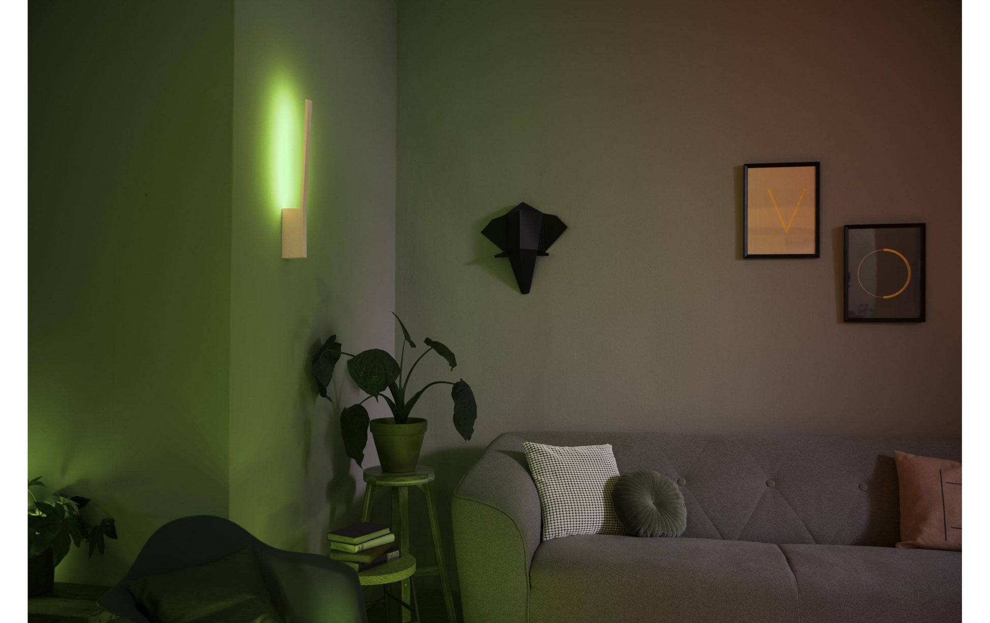 Philips by Signify Philips Hue Wandleuchte Liane – 2000–6500 K, 850 lm, 12,2 W, dimmbar, BT, für Philips Hue, weiss