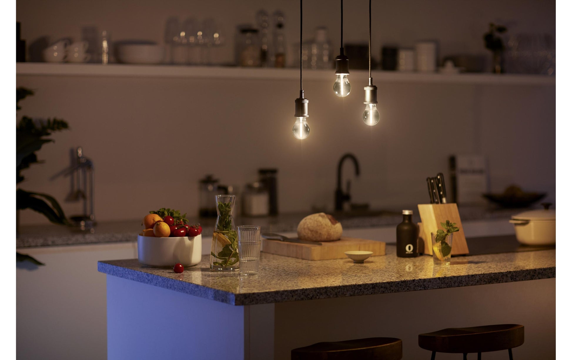 Philips by Signify Philips Deckenleuchte Vintage – 54,5 × 55 cm, 3600 lm, 40 W, 2700 K, nicht dimmbar, exkl. E27, schwarz