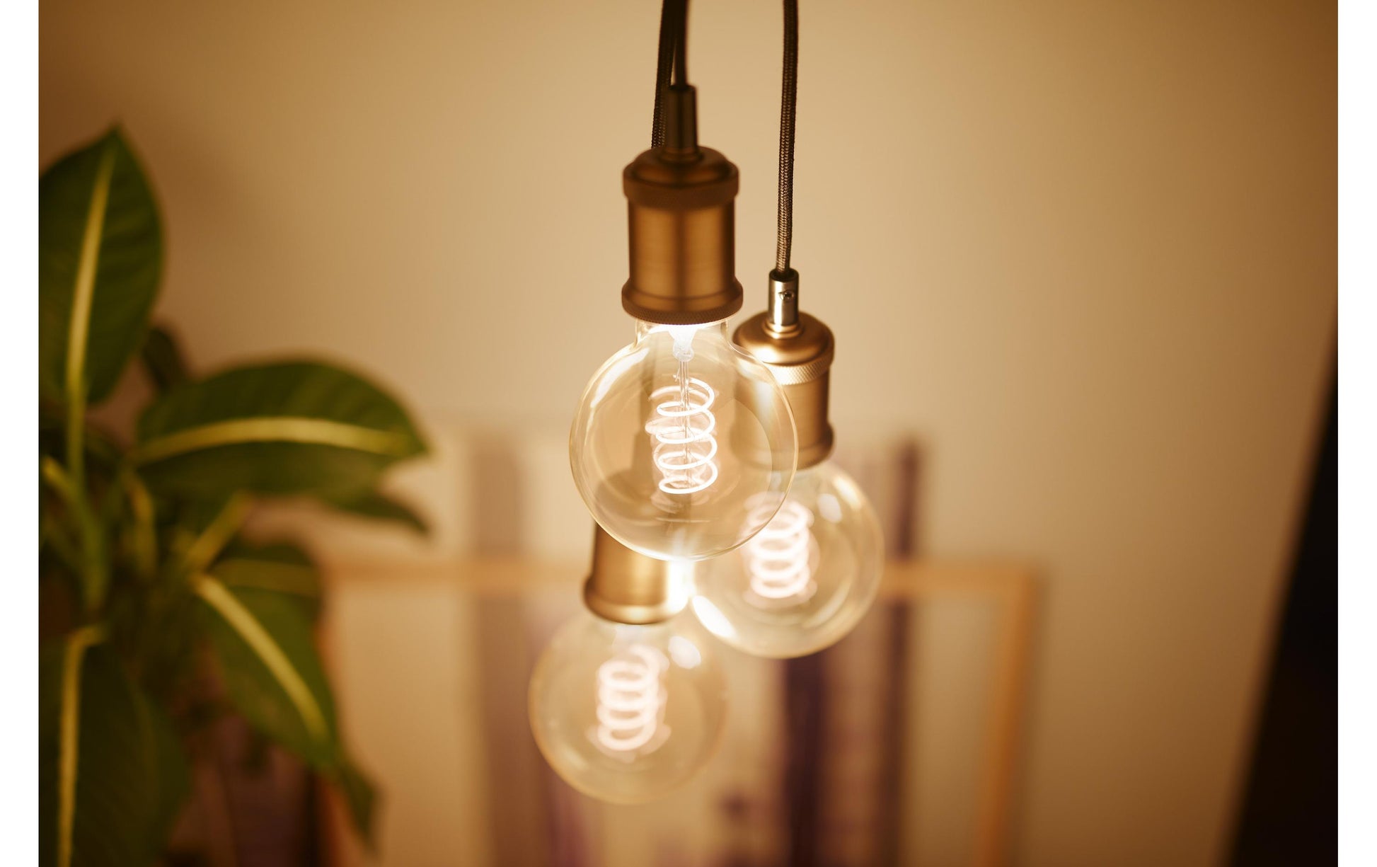 Philips by Signify Philips Schnurpendel – E27, 40 W, nicht dimmbar – Gold