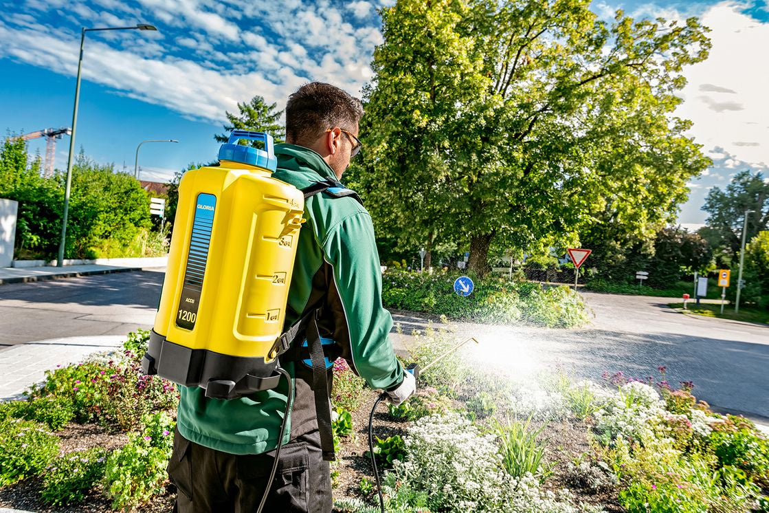 GLORIA Drucksprüher PRO 1200 LI-ON – 12 l – gelb/hellblau – Kunststoff