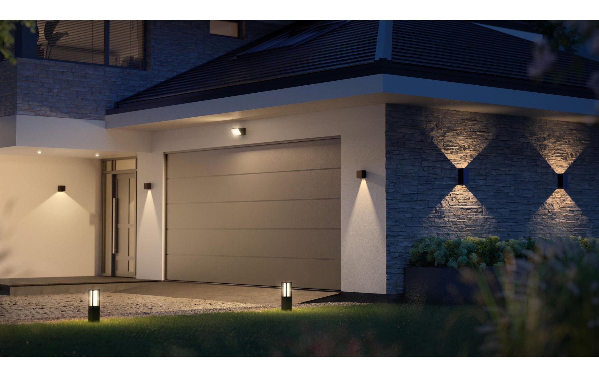 Philips by Signify Philips Hue Aussenwandleuchte – ZigBee, Alexa, Google, HomeKit – für Hue Bridge – dimmbar – Schwarz – Metall