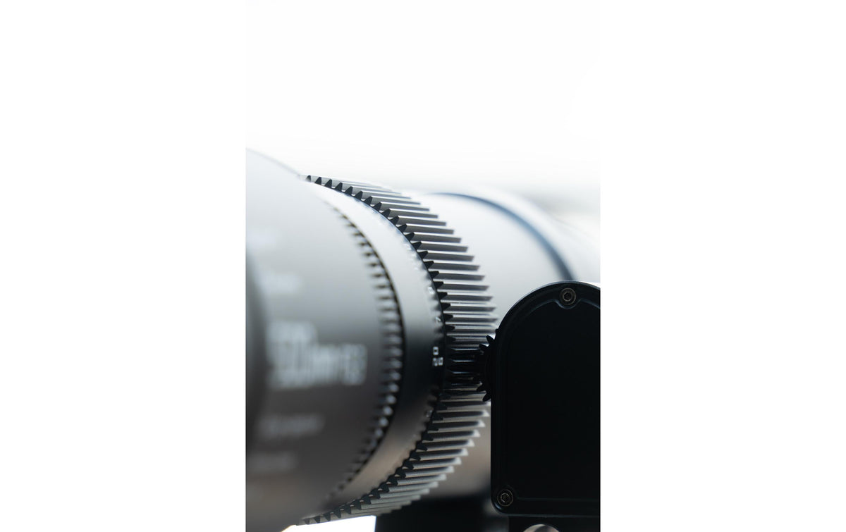 TTArtisan F50063-B-E Teleobjektiv – 500 mm f/6,3 – für Sony E-Mount – Vollformat – 82 mm Filter