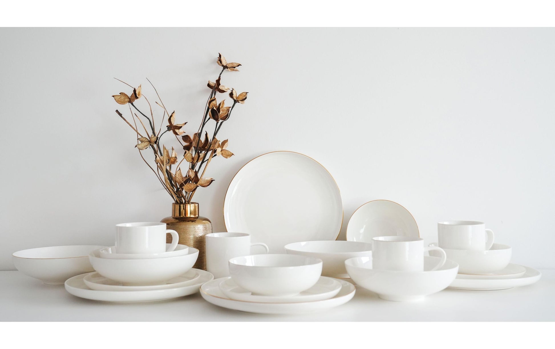 Furber. Furber Geschirrset – 20-teiliges Set, Ø 26,5 cm, Knochenporzellan, Weiss, spülmaschinenfest, mikrowellengeeignet