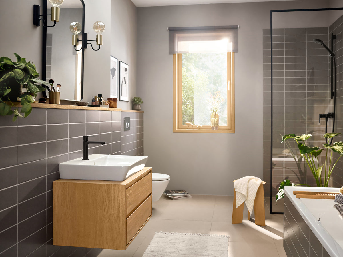 Hansgrohe Badebatterie Rebris E – Metall/Keramik, Schwarz matt