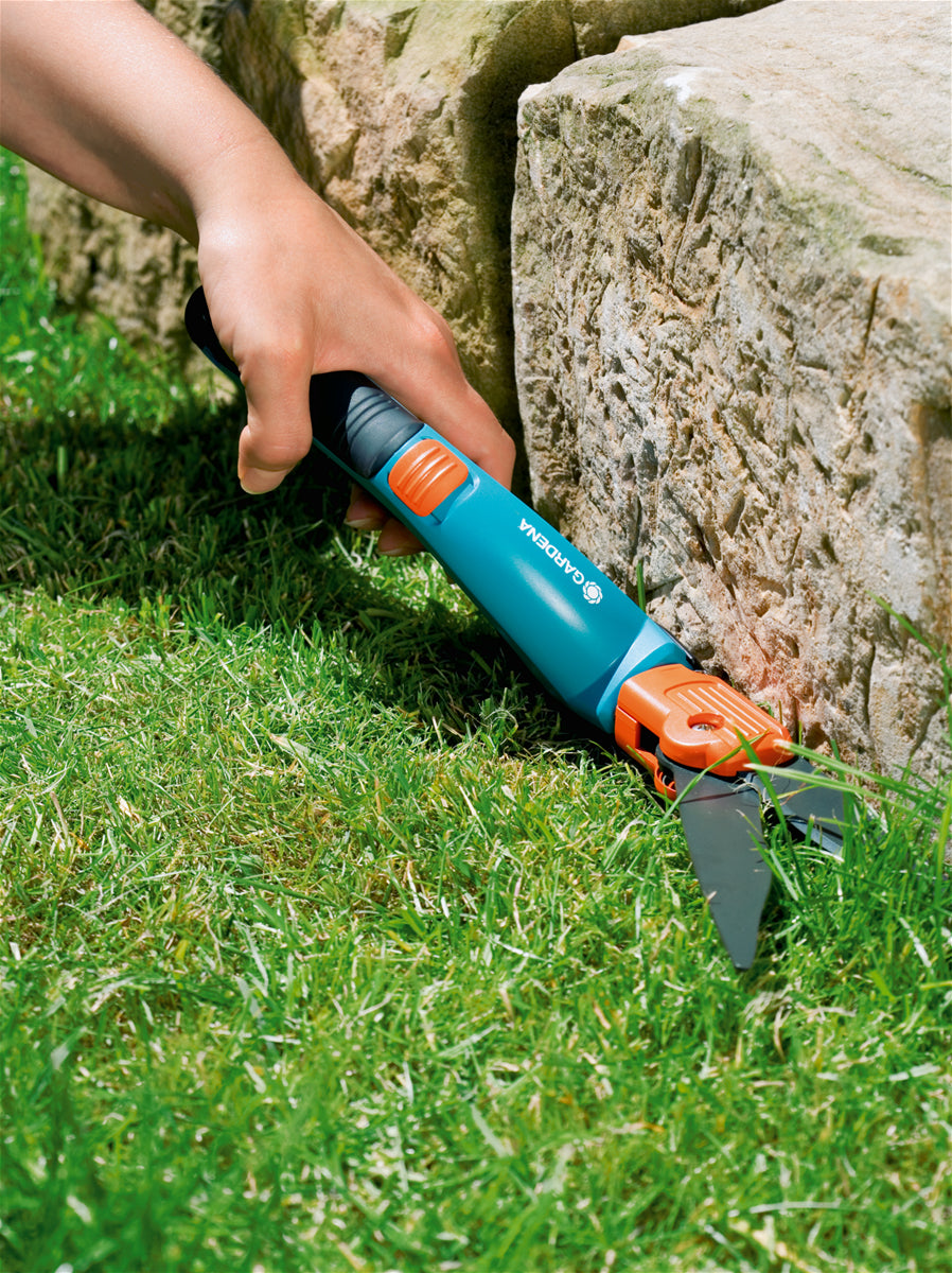 Gardena Comfort 08734-20 – Rasenschere, Kurzgriff, ergonomischer Griff, mit Sperre, assortiert