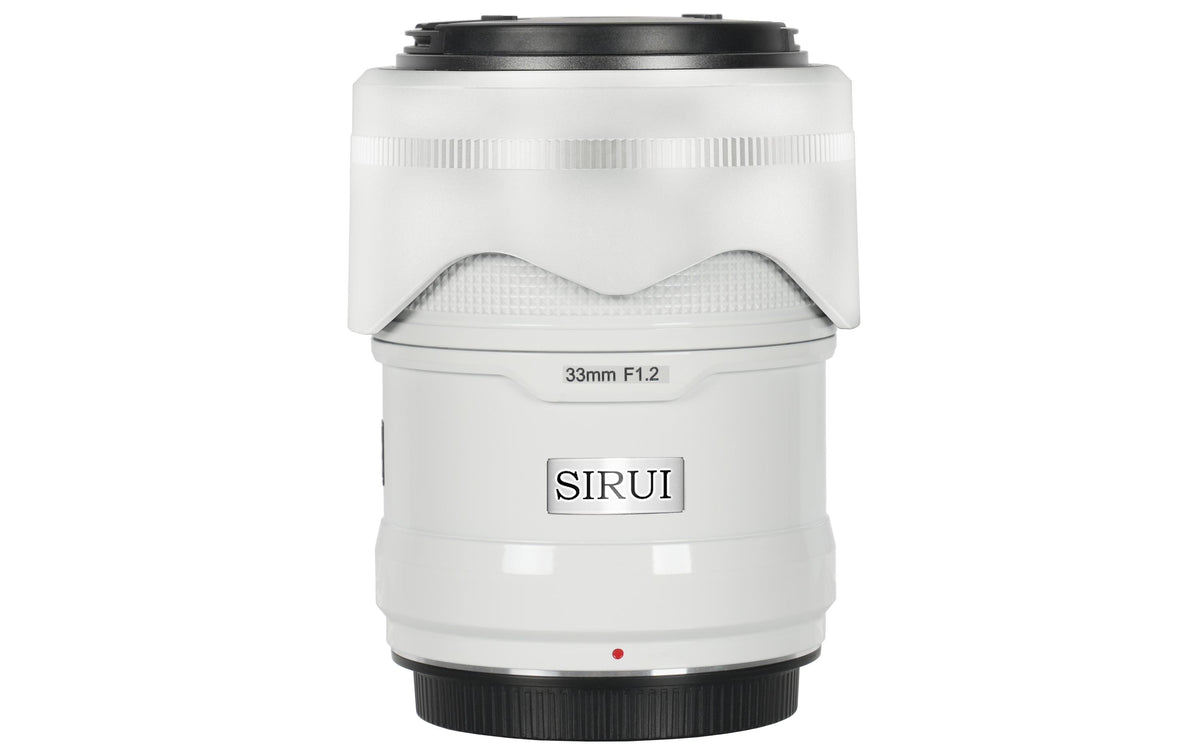 Sirui Sniper 33mm f/1.2 Sony E-Mount Objektiv – APS-C – Weiss