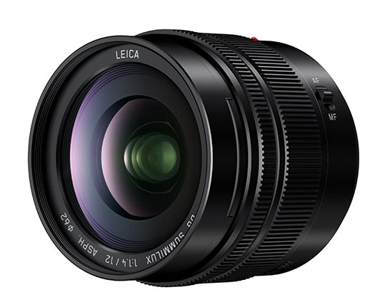 Panasonic H-X012E Objektiv – 12 mm f/1.4 – Autofokus, 62 mm Filter – für Micro-Four-Thirds (MFT)