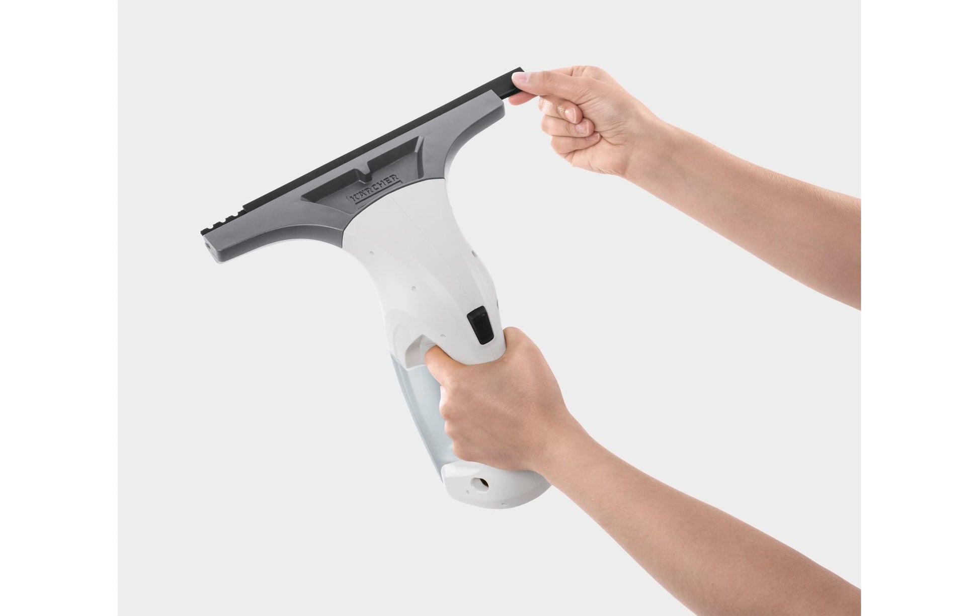 Kärcher WV 1 Plus – Fenstersauger – Arbeitsbreite 28 cm, Laufzeit 25 min, Tank 100 ml, 70 m², Weiss