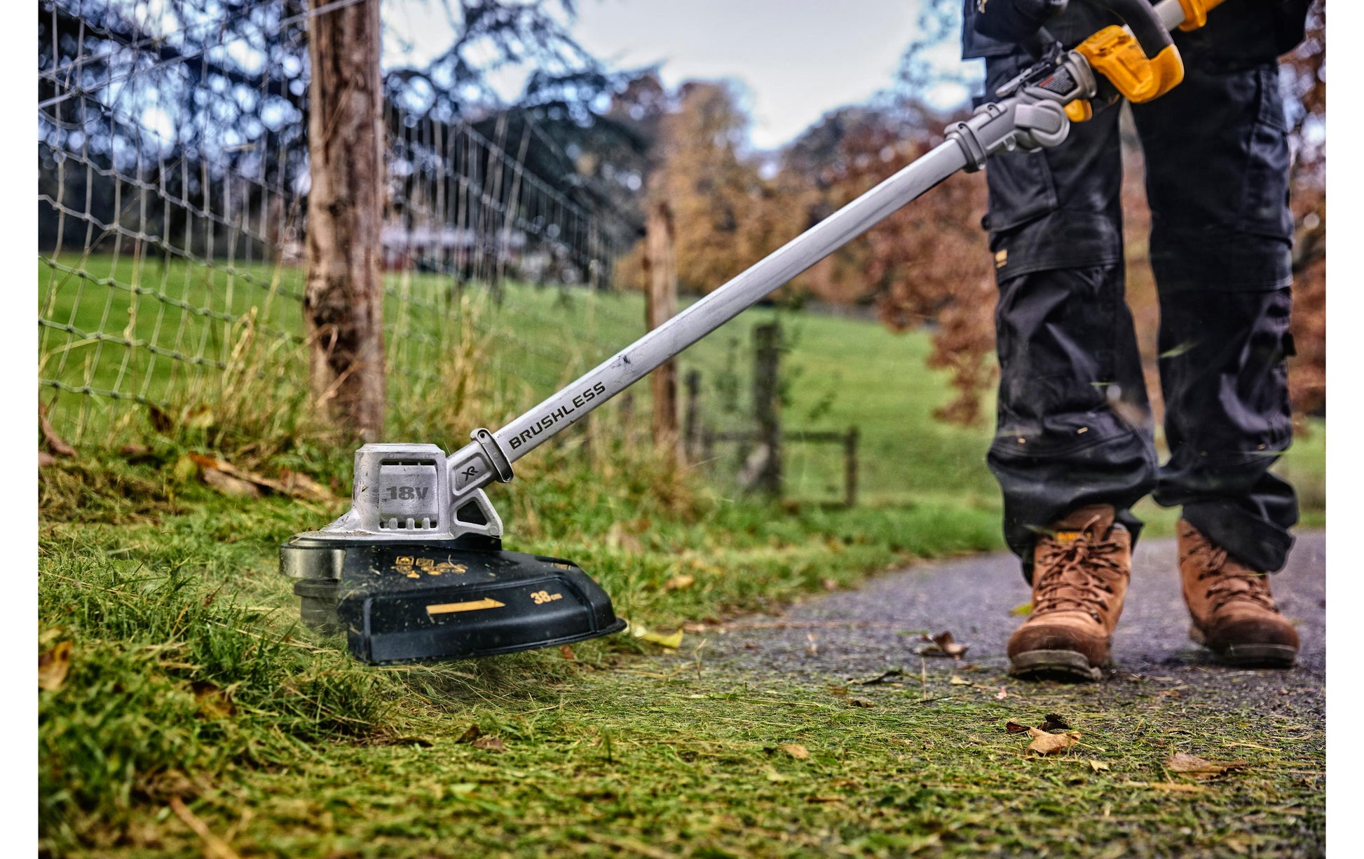 DeWalt Akku-Rasentrimmer – 18 V – Schnittbreite 36 cm – Solo – XR Flexvolt