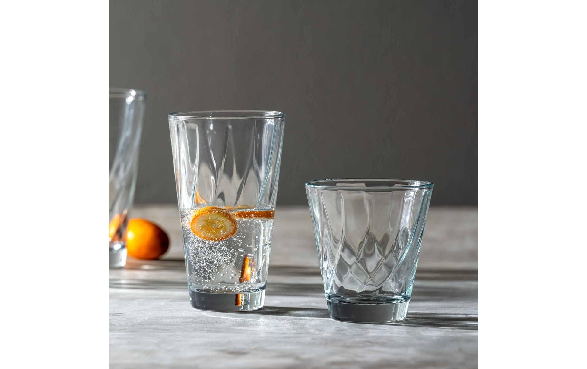 LEONARDO Twist Gläserset – 0,22 l + 0,30 l, Kalk-Natron-Glas, Transparent, Spülmaschinenbeständig, 12 Stück