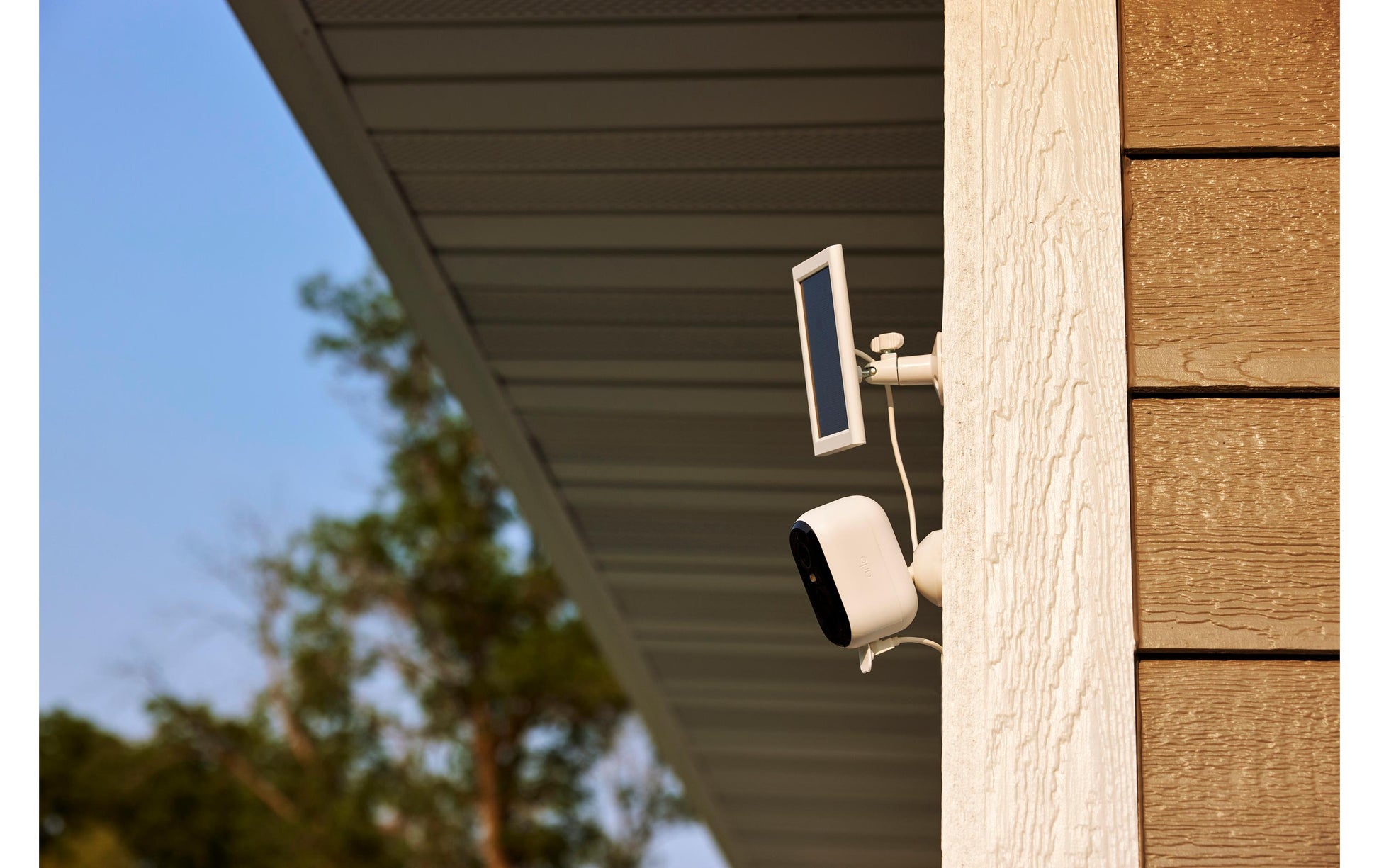 Arlo Essential 2 Solarpanel – wandmontiert, wetterfest, 2,43 m Kabel – für Arlo Essential 2