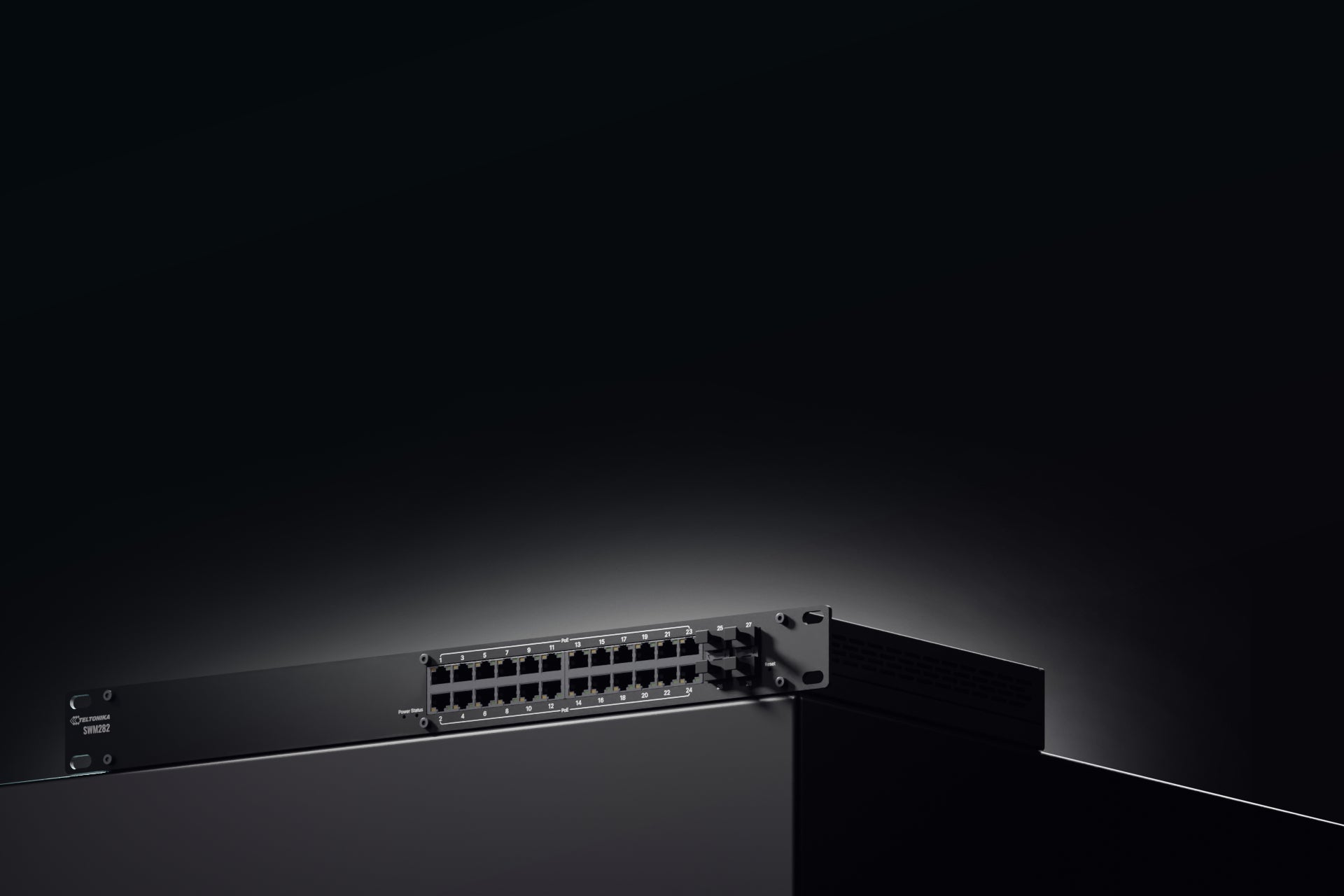 Teltonika SWM282 – Managed Switch – 24×GbE, 4×SFP, L2+, PoE+ 300 W, 19" Rack