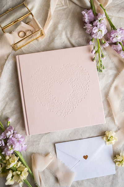 PartyDeco Gästebuch – 22 Seiten – 205 × 205 mm – Hardcover, hellrosa