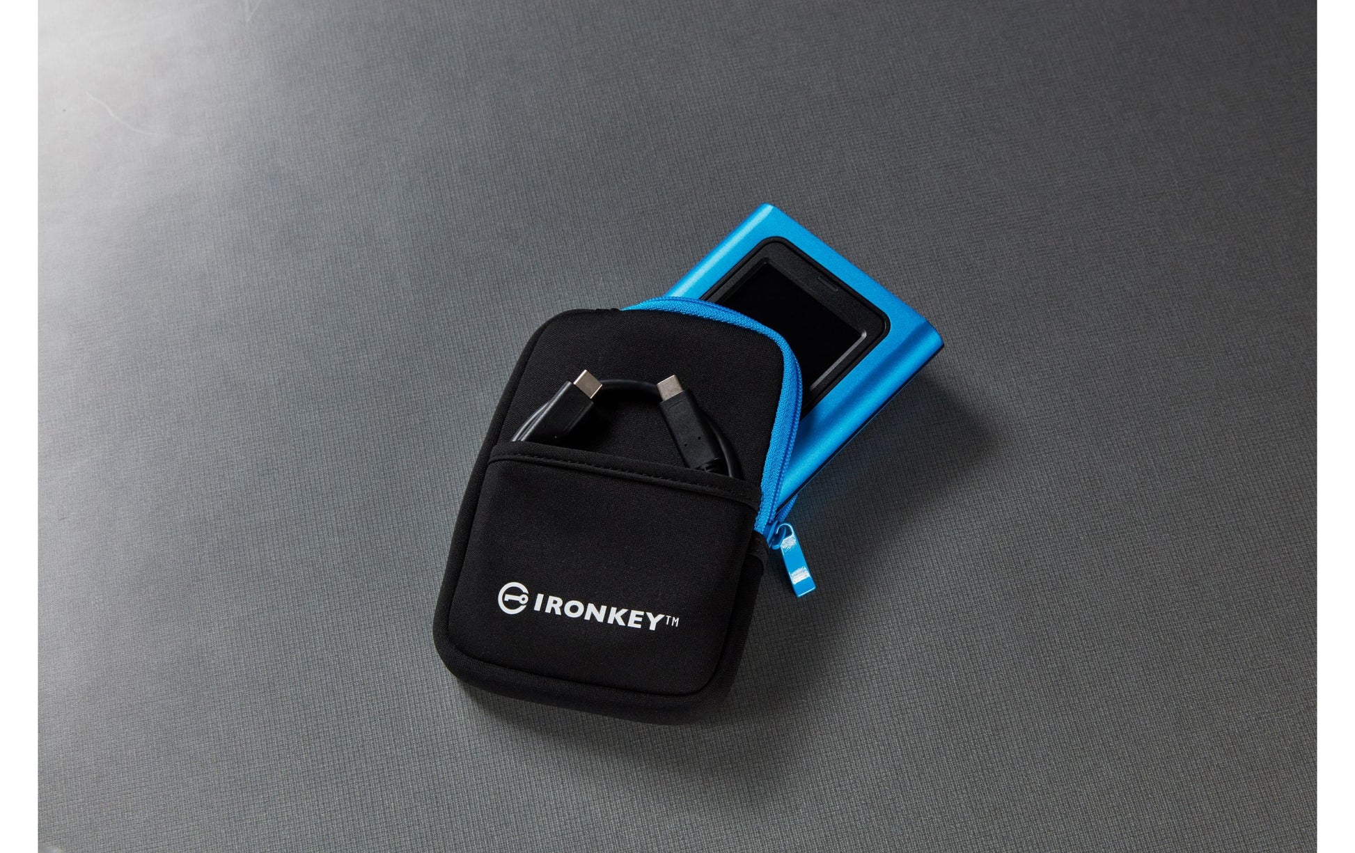 Kingston Technology Kingston IronKey Vault Privacy 80 Allgemeines Speichergerät – 3,84 TB, Externe SSD, XTS-AES 256-Bit