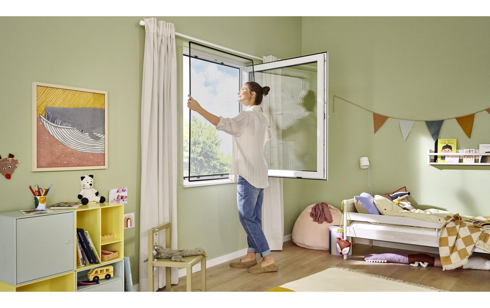 tesa Fenster-Fliegengitter – 100 × 120 cm – Anthrazit – PVC-Netz – Clip-Befestigung – für Fenster