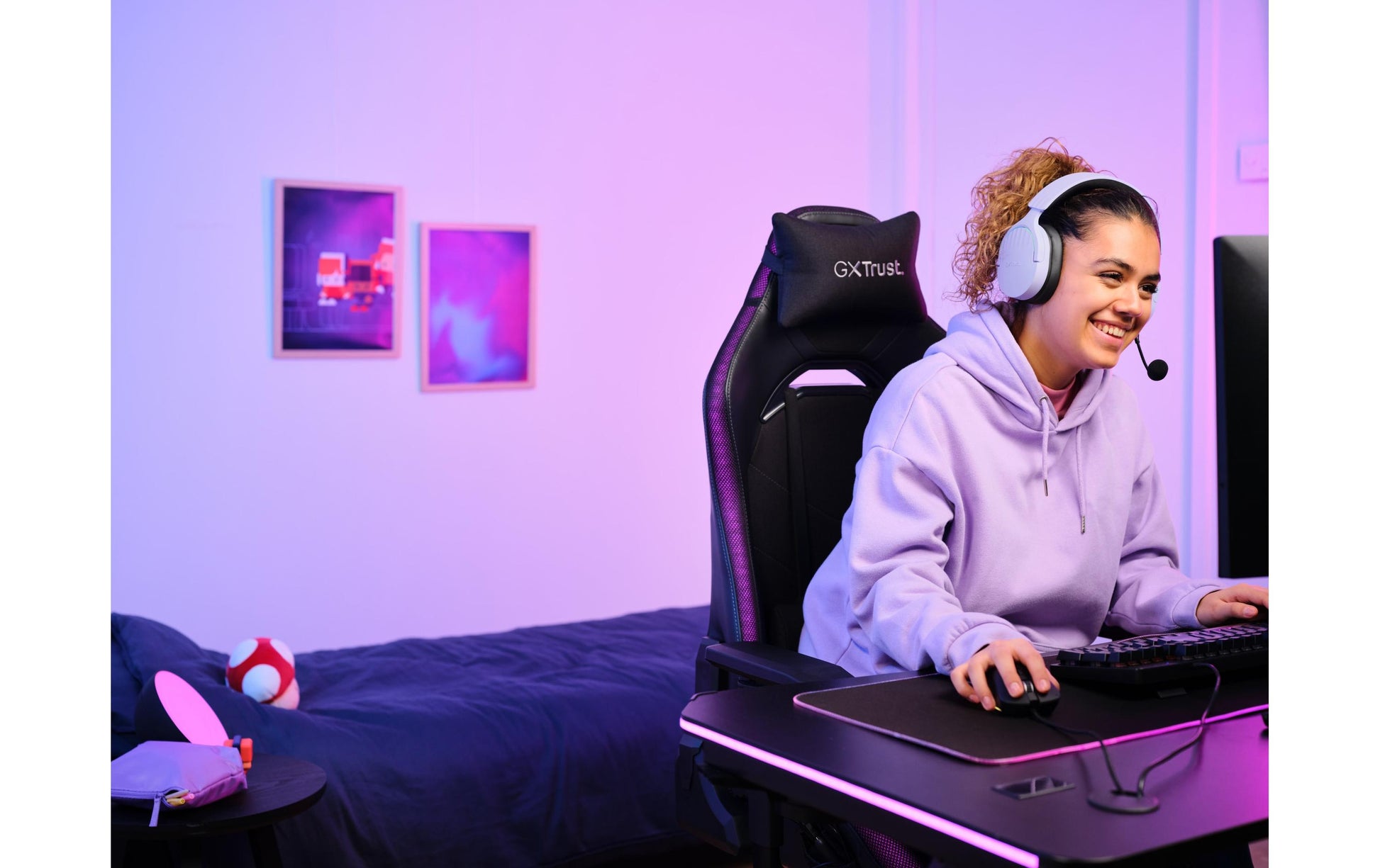 Trust GXT 491P FAYZO – Over-Ear Gaming-Headset – USB-A, Surround-Sound, Stummschaltung – Schwarz/Violett