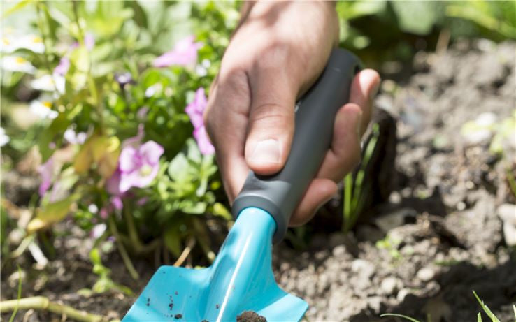 Gardena Gartenkelle – Klingenbreite 80 mm, Ergonomischer Anti-Rutsch-Griff – Duroplast & Stahl