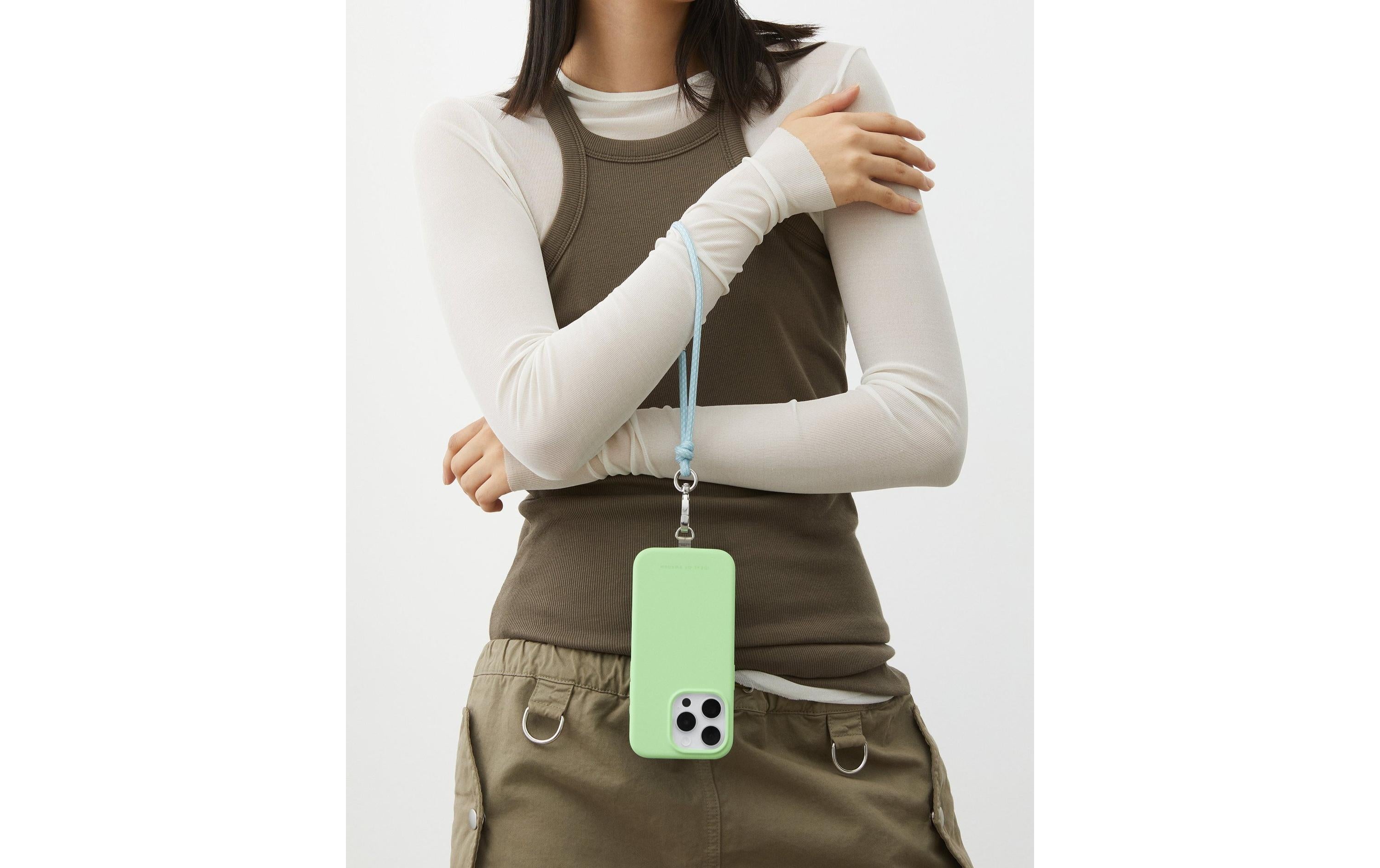 Ideal of Sweden – Backcover – für Apple iPhone 15 Pro – Mint – PC, recyceltes Polyester – MagSafe-kompatibel