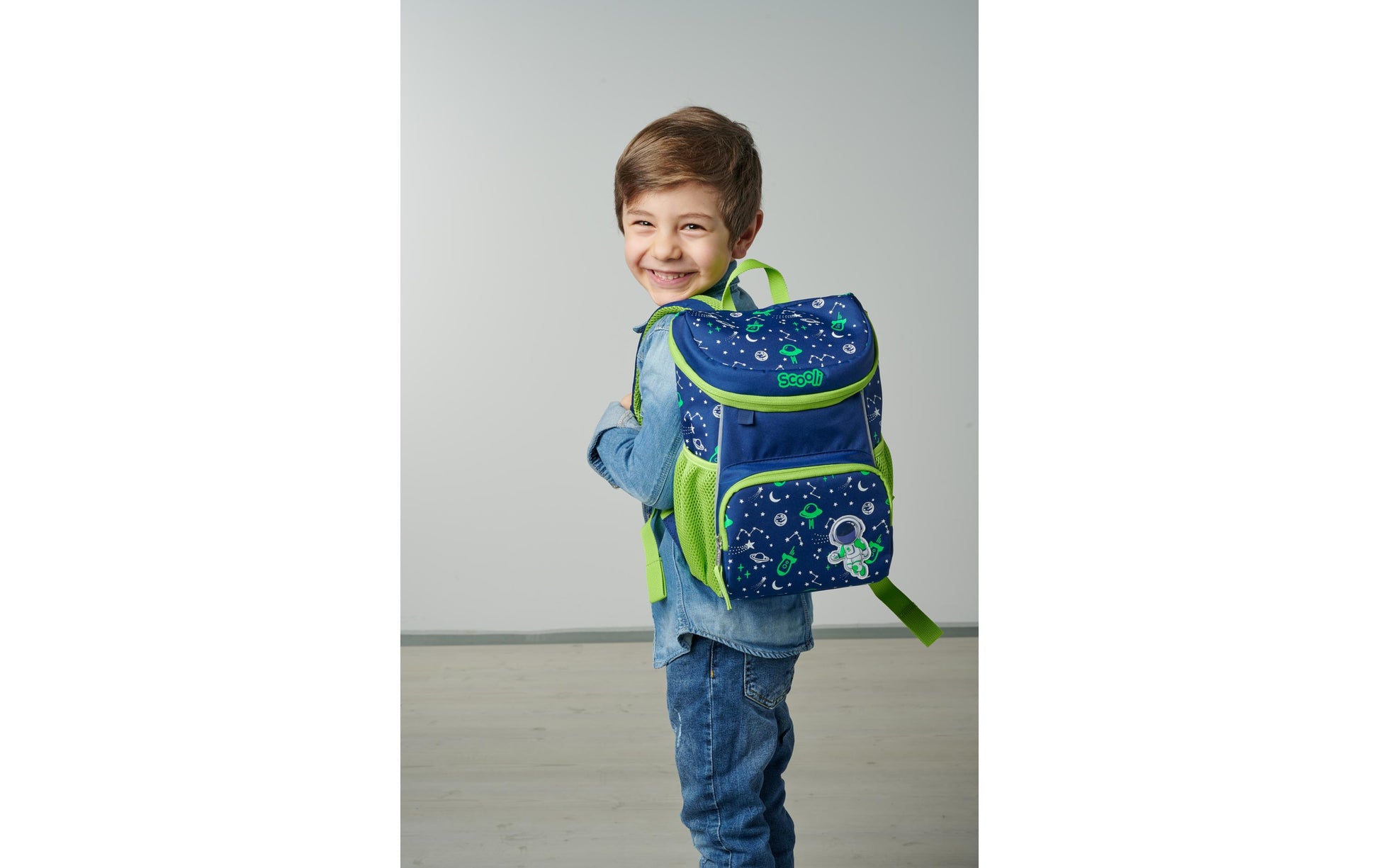 Scooli Kindergartenrucksack – Weltall – Grün/Blau – 20×19×13 cm – Recycelte Materialien