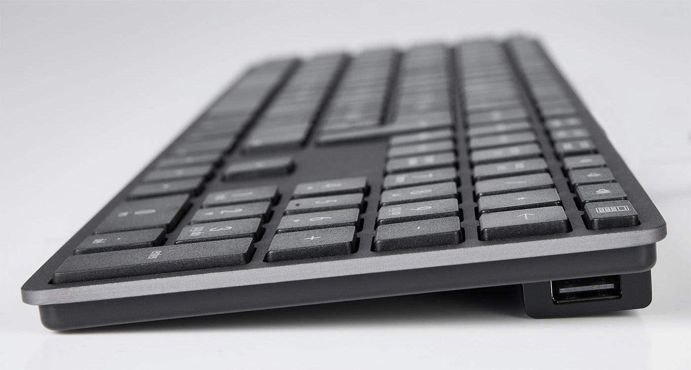 LMP Tastatur, kabelgebunden (USB-A), CH-Layout (DE-CH), Fullsize (mit Ziffernblock), grau – für Windows-PCs