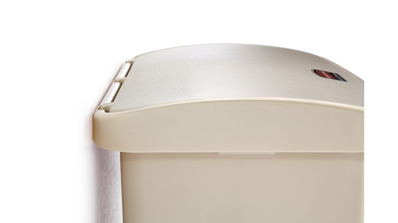 Rubbermaid Treteimer Slim Jim – 50 l – Kunststoff, rechteckig – beige
