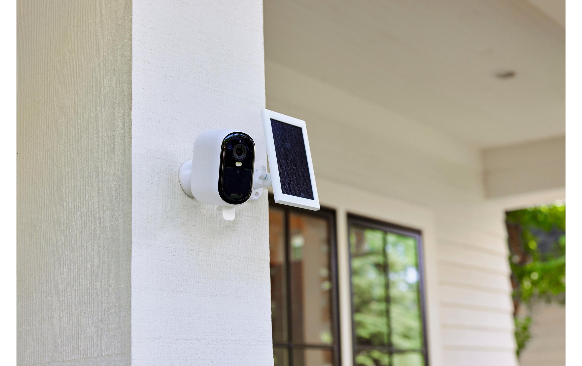 Arlo VMK3350 IP-Kamera – 4 MP, Solar betrieben, Nachtsicht 91 m, Weiss, 3er-Pack