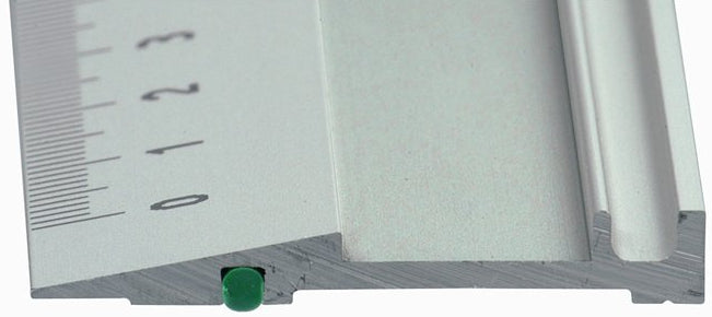 Linex Lineal – Aluminium – 30 cm – Tuschekante, rutschfest, Facette – Silber