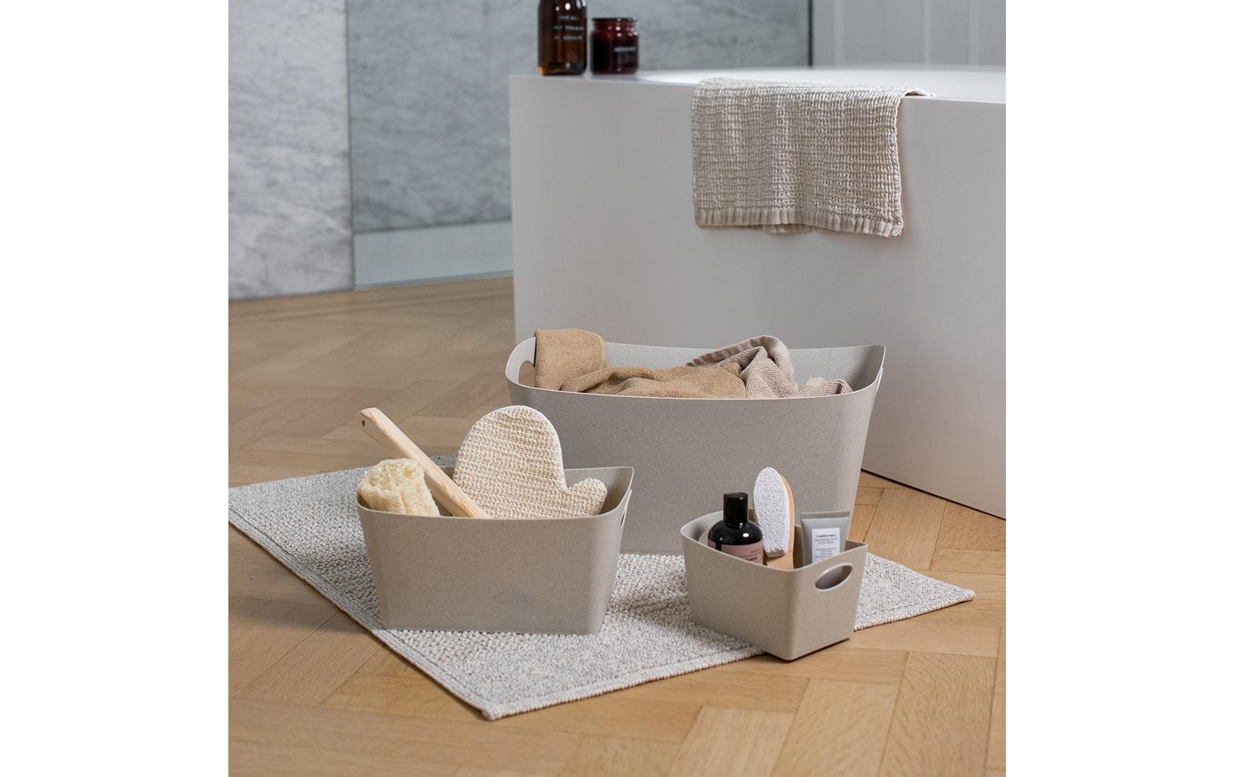 koziol BOXXX M Aufbewahrungsbox 3,5 l – Recycling-Kunststoff – Sand – mit Griff – 297 × 150 × 203 mm