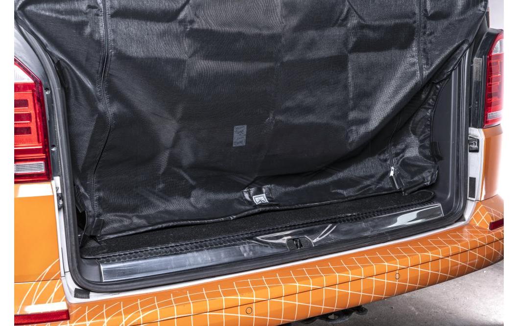 VanQuito 2501 Feines Maschen Insektenschutznetz – 32,6 × 26 cm – Schwarz – für Heckklappe (VW)