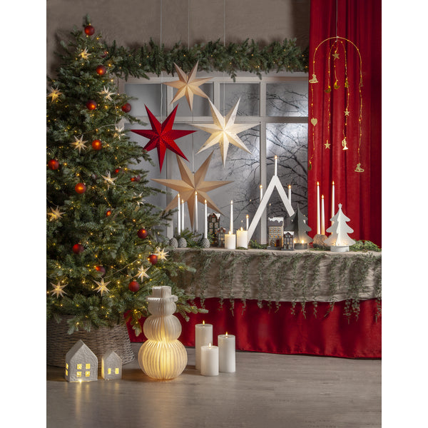 Star Trading Dekorative Aussen-Weihnachtsbaumleuchte – 3,5 W – Warmweiss, 3300 K – IP44 – Netzbetrieb – Grün, PVC