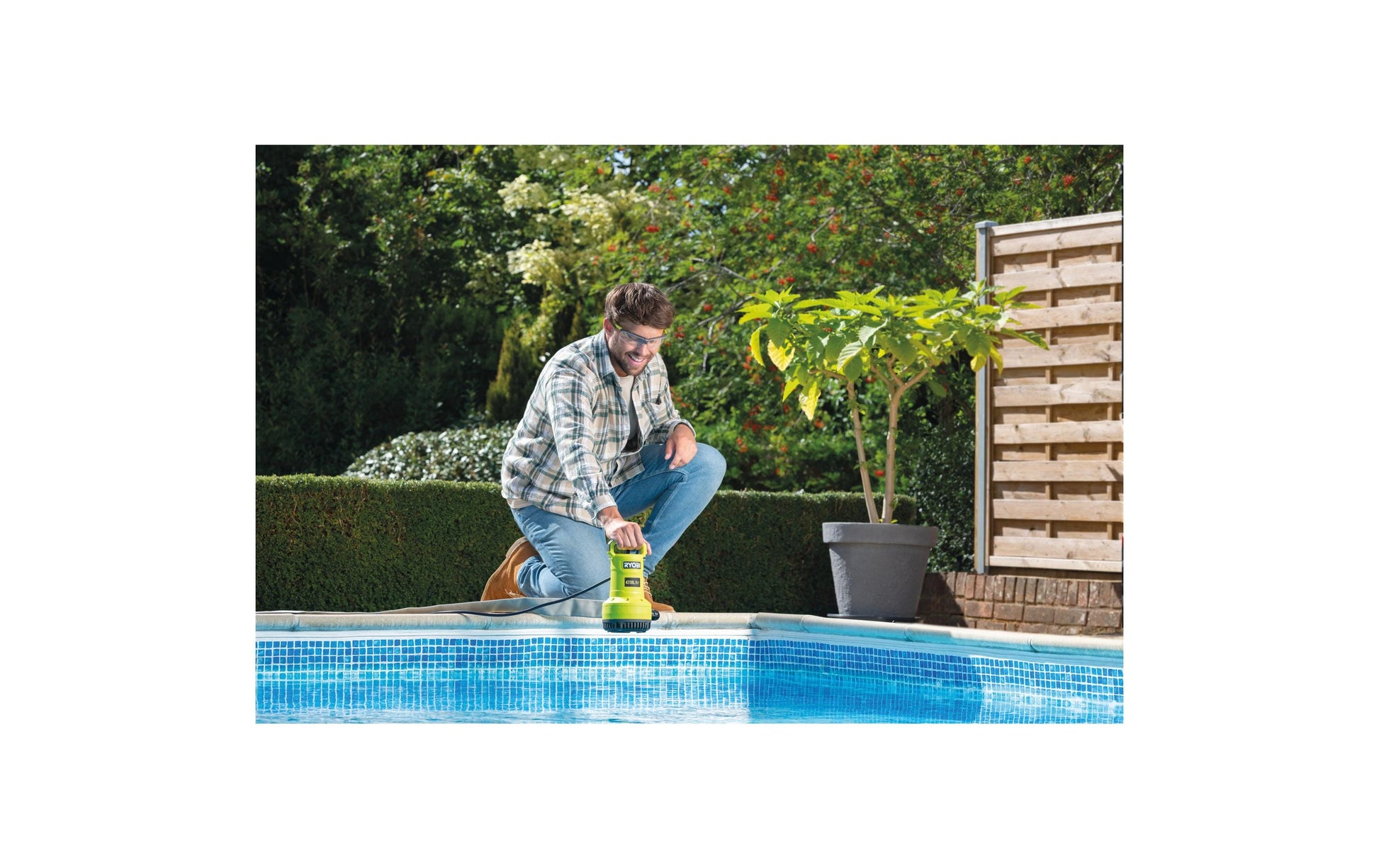 Ryobi RY18SPA-0 Tauchpumpe – 18 V – 4200 l/h – Förderhöhe 8 m – Solo – ONE+
