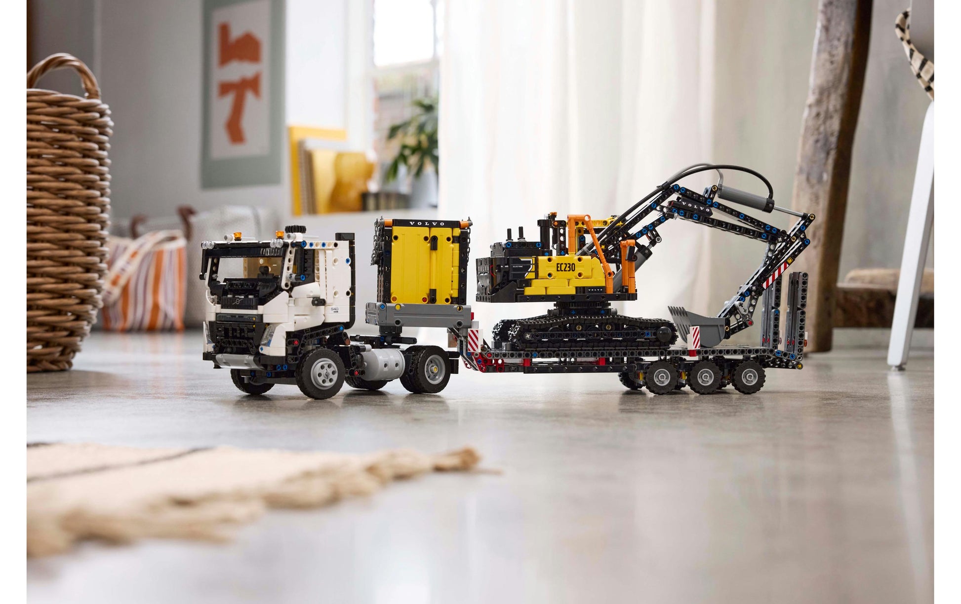 LEGO Technic Volvo FMX Lastwagen mit EC230 Raupenbagger 3D-Puzzle – 2274-teilig – 13 × 8 × 68 cm – ab 10 J.