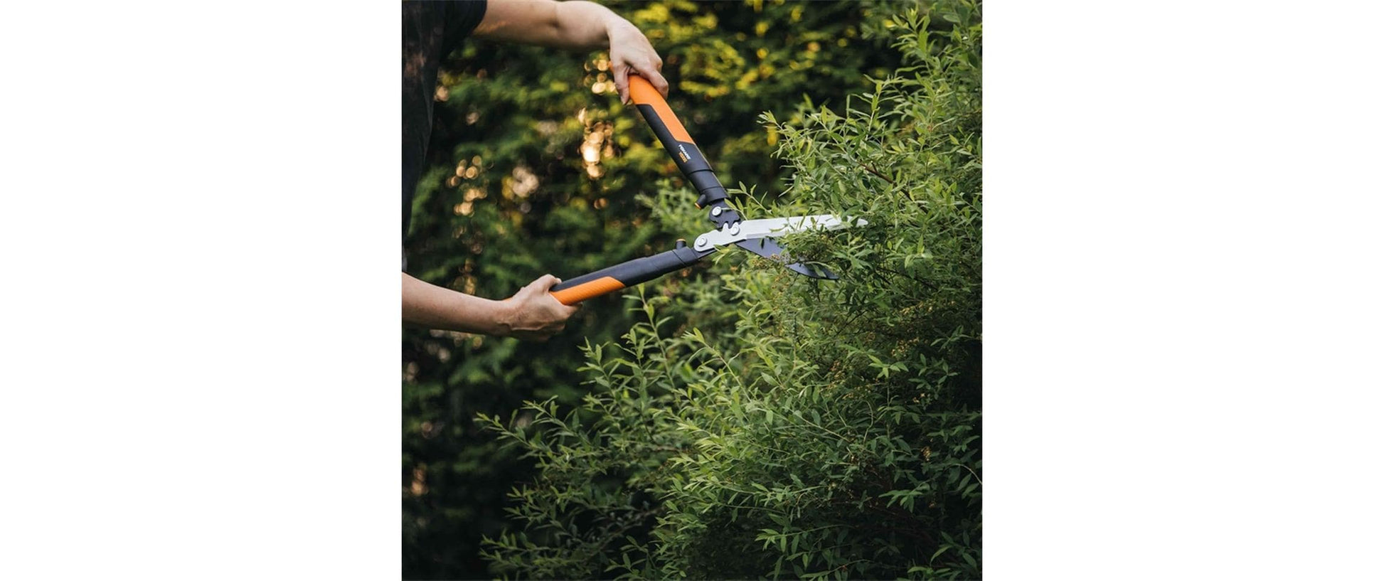Fiskars PowerGear X HSX92 – Getriebe-Heckenschere Schwertlänge 630 mm, Aluminium, antihaftbeschichtete Klinge