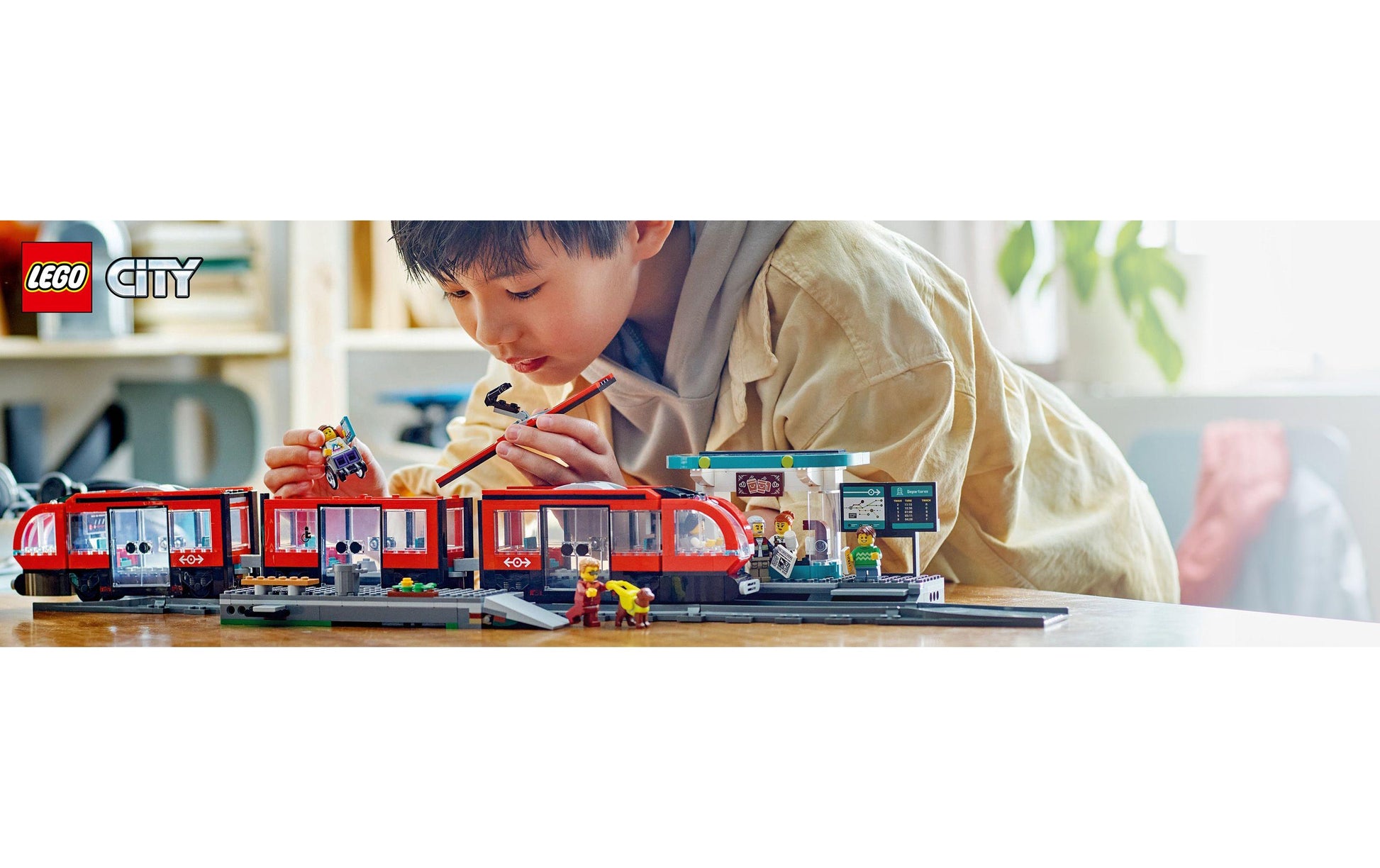 LEGO City Strassenbahn mit Haltestelle – 811-teilig – 5 × 10 × 53 cm – ab 7 J.