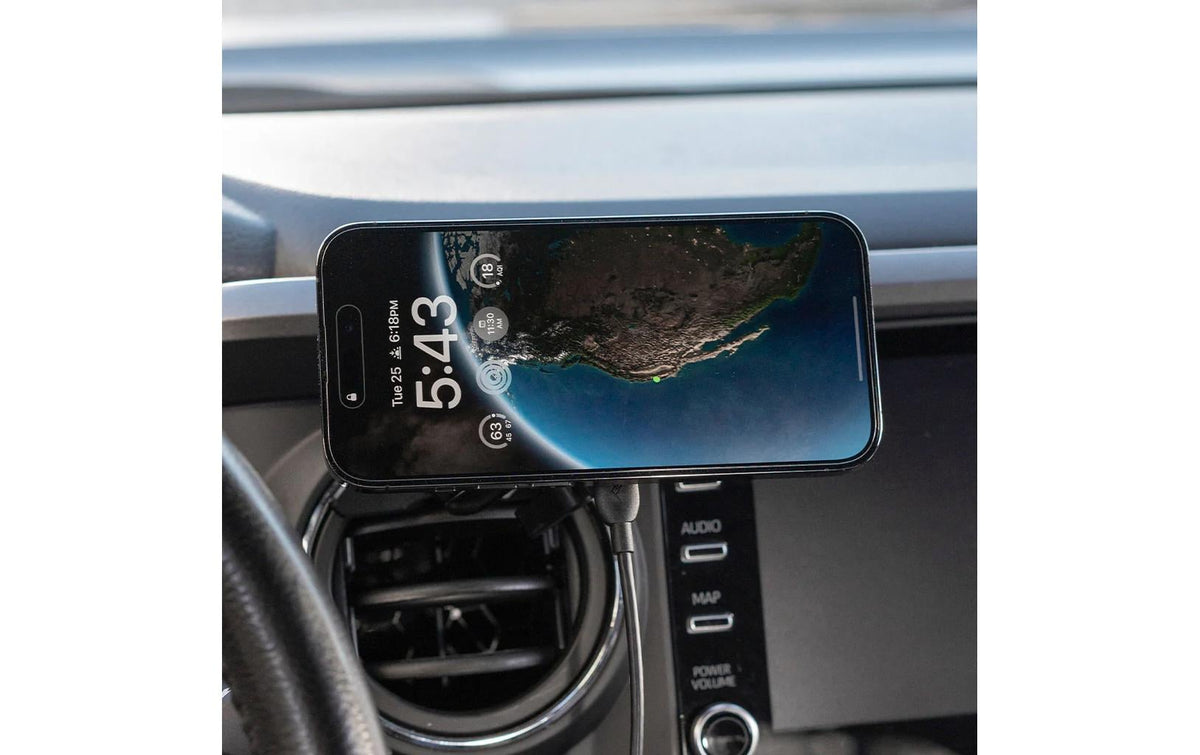 Peak Design Auto-Halterung, magnetische Montage, kabelloses Laden (USB-C) – universal – Schwarz