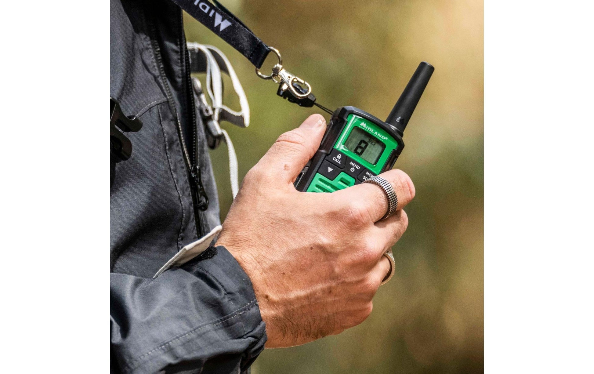 Midland XT30 Pro – Handfunkgerät, spritzwassergeschützt, 6 km Reichweite, 16 Kanäle