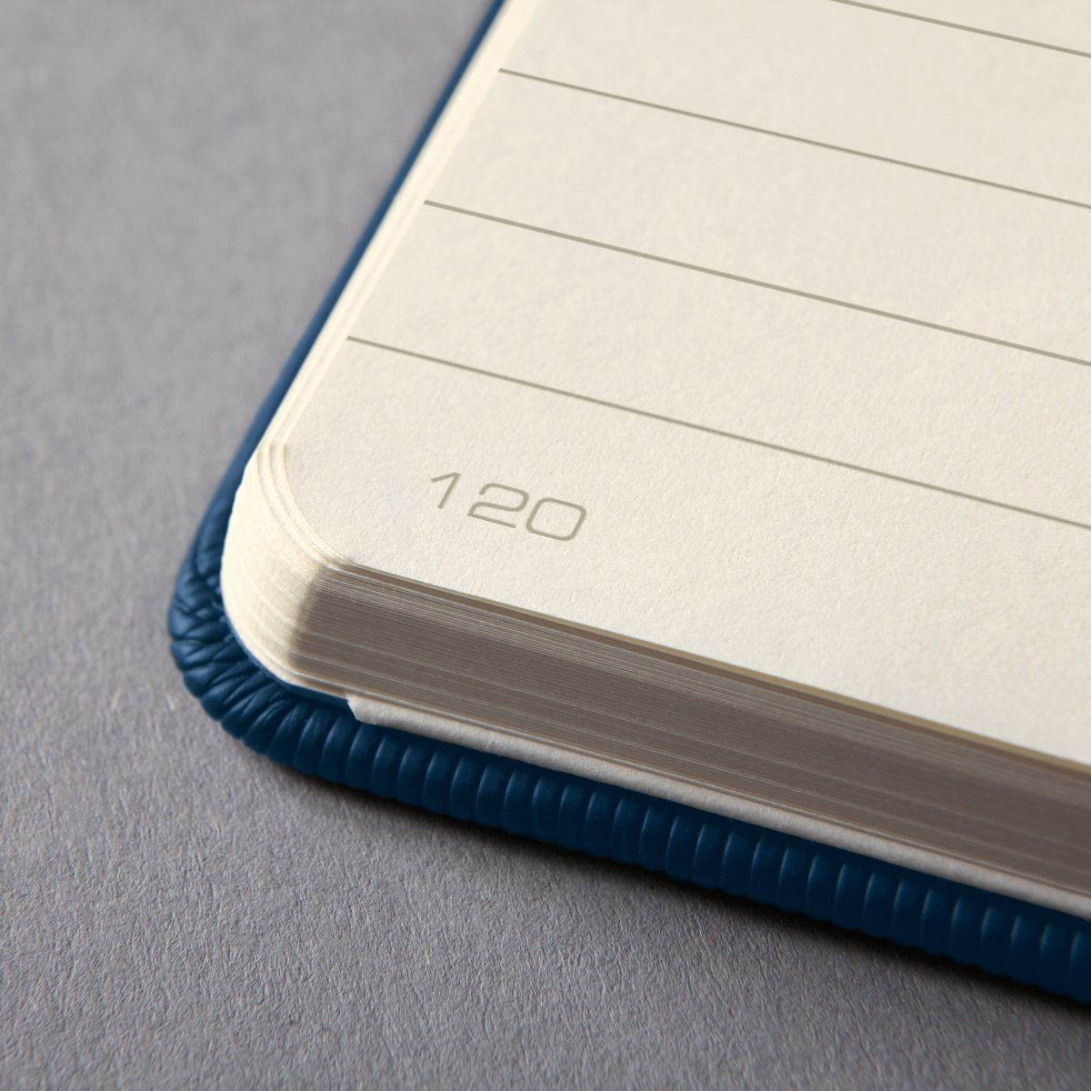 Sigel Notizbuch, A5, liniert, Fadenheftung, 194 Seiten, 80 g/m² – Mitternachtsblau